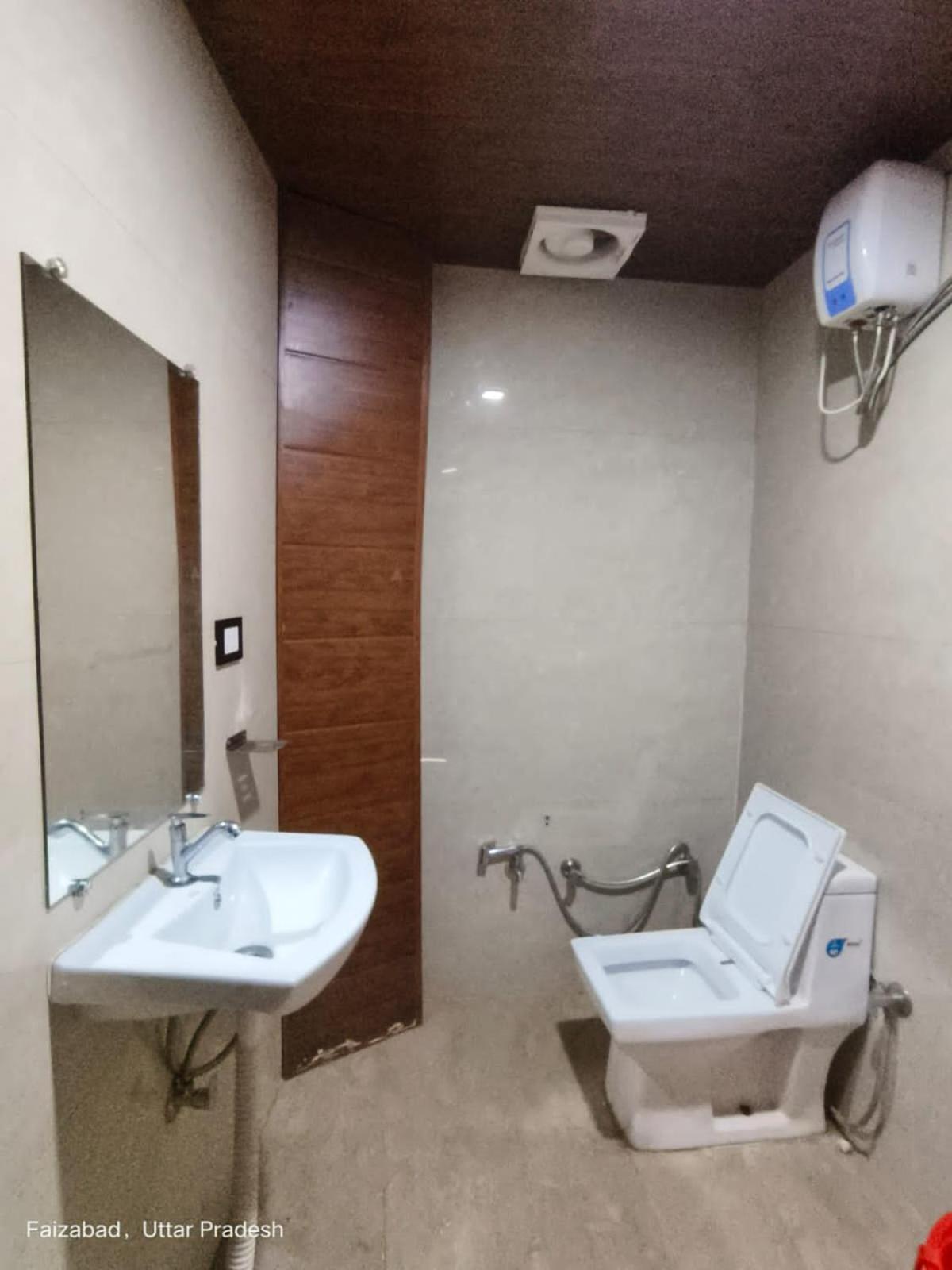 SWASTIKA HOMESTAY
