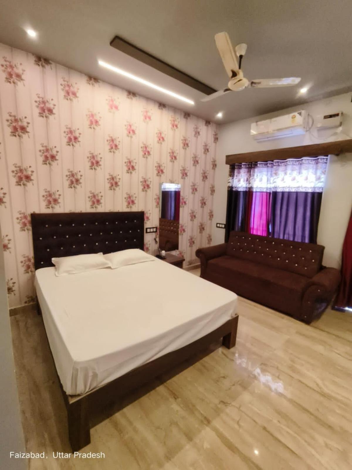 SWASTIKA HOMESTAY