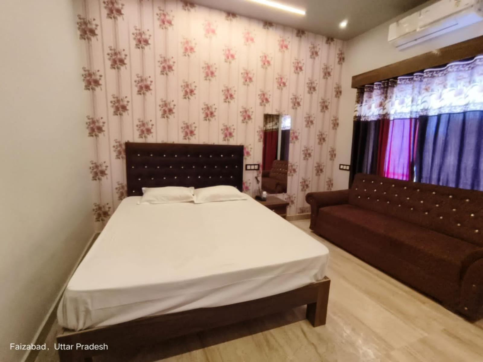 SWASTIKA HOMESTAY