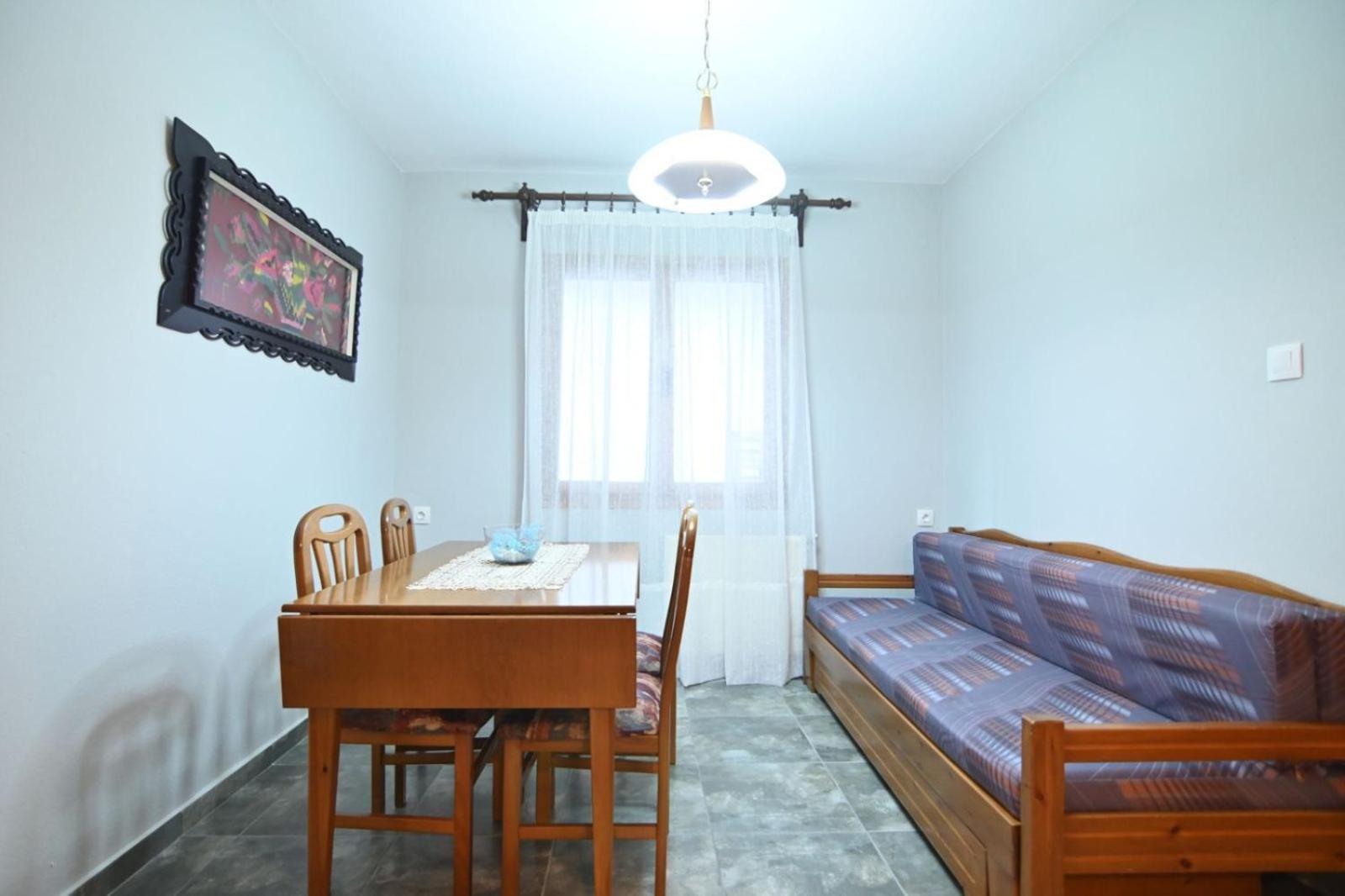 Nihtolouloudo house