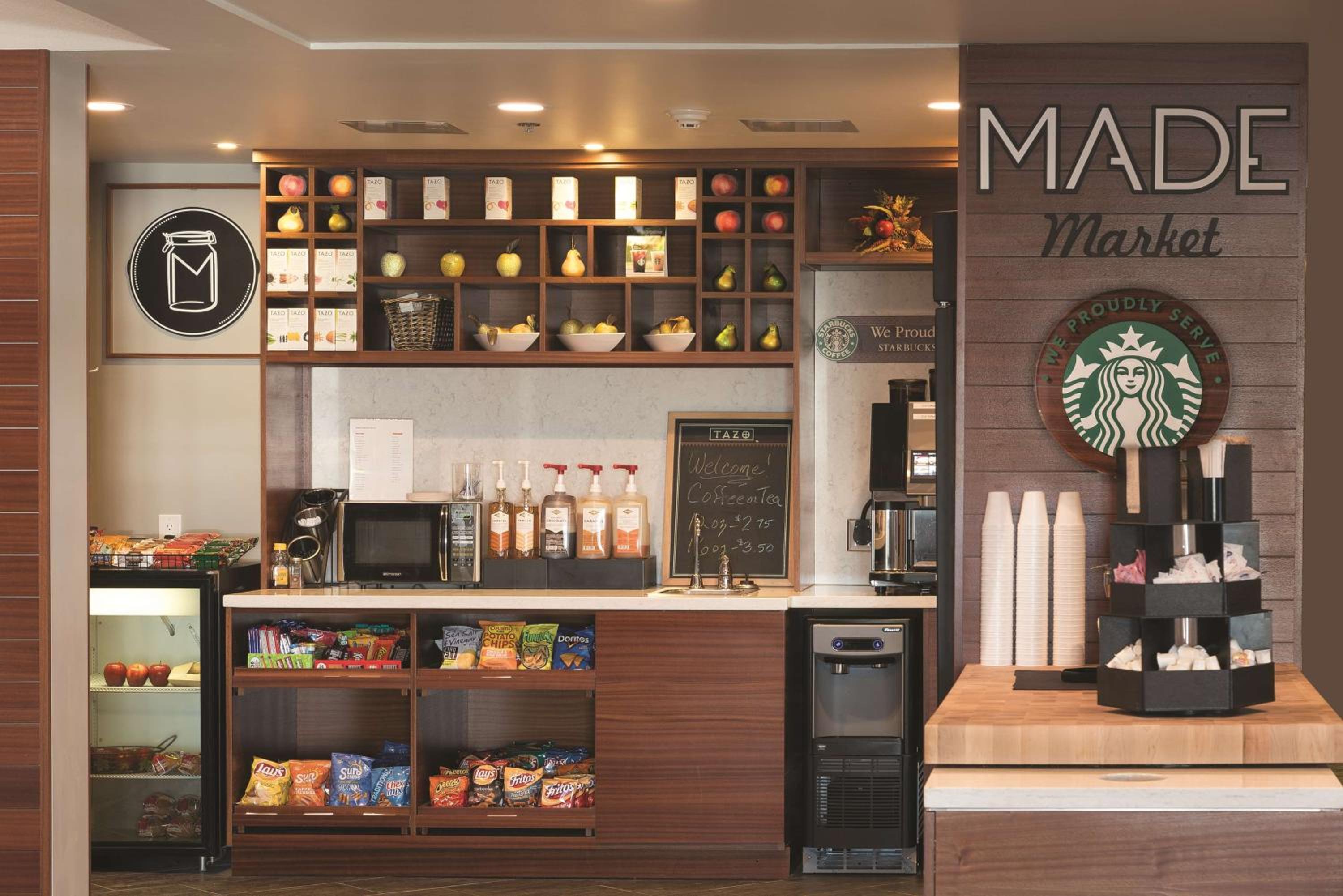 DoubleTree by Hilton Racine Harbourwalk - Property Image 19