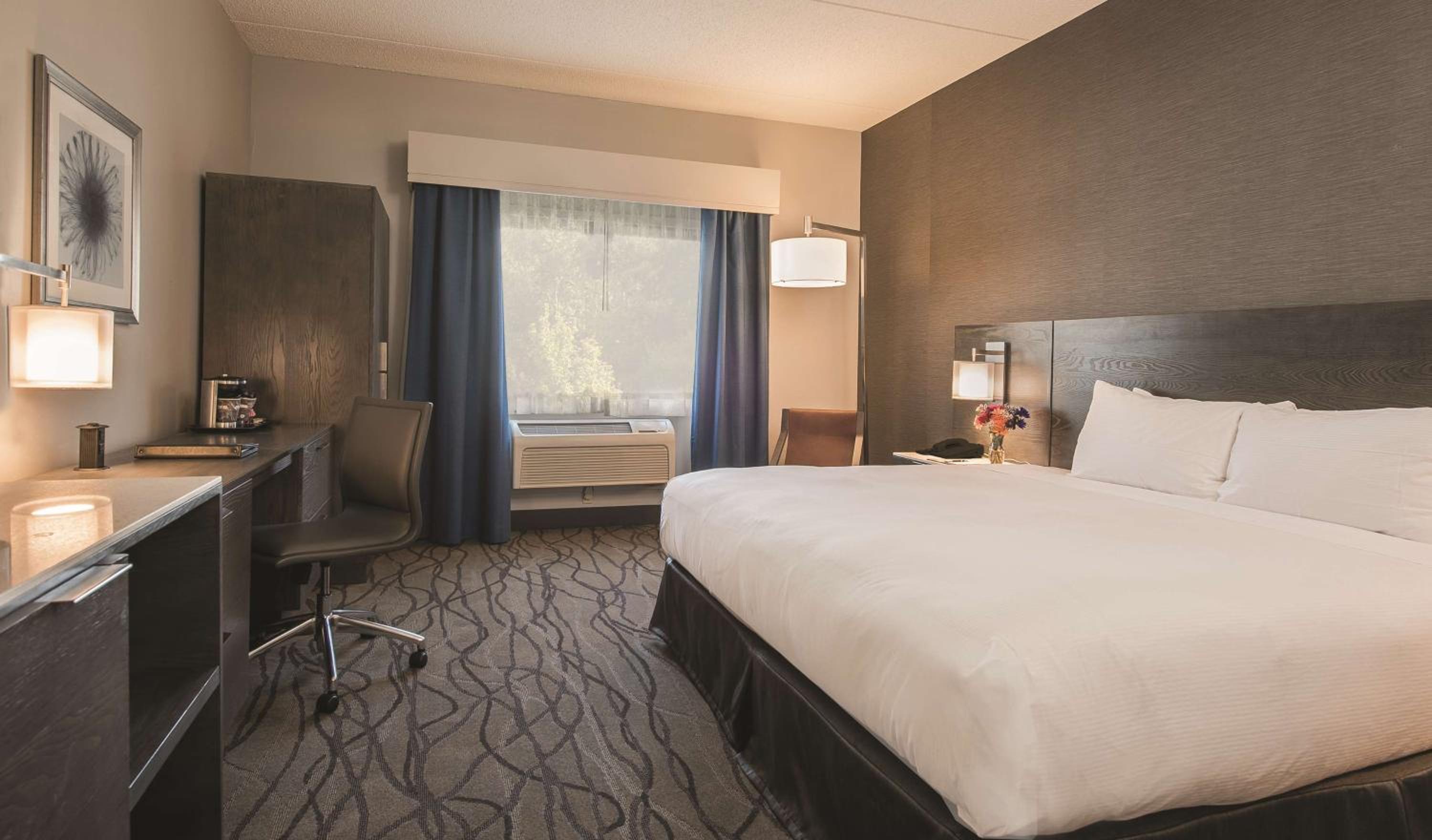 DoubleTree by Hilton Racine Harbourwalk - Property Image 34