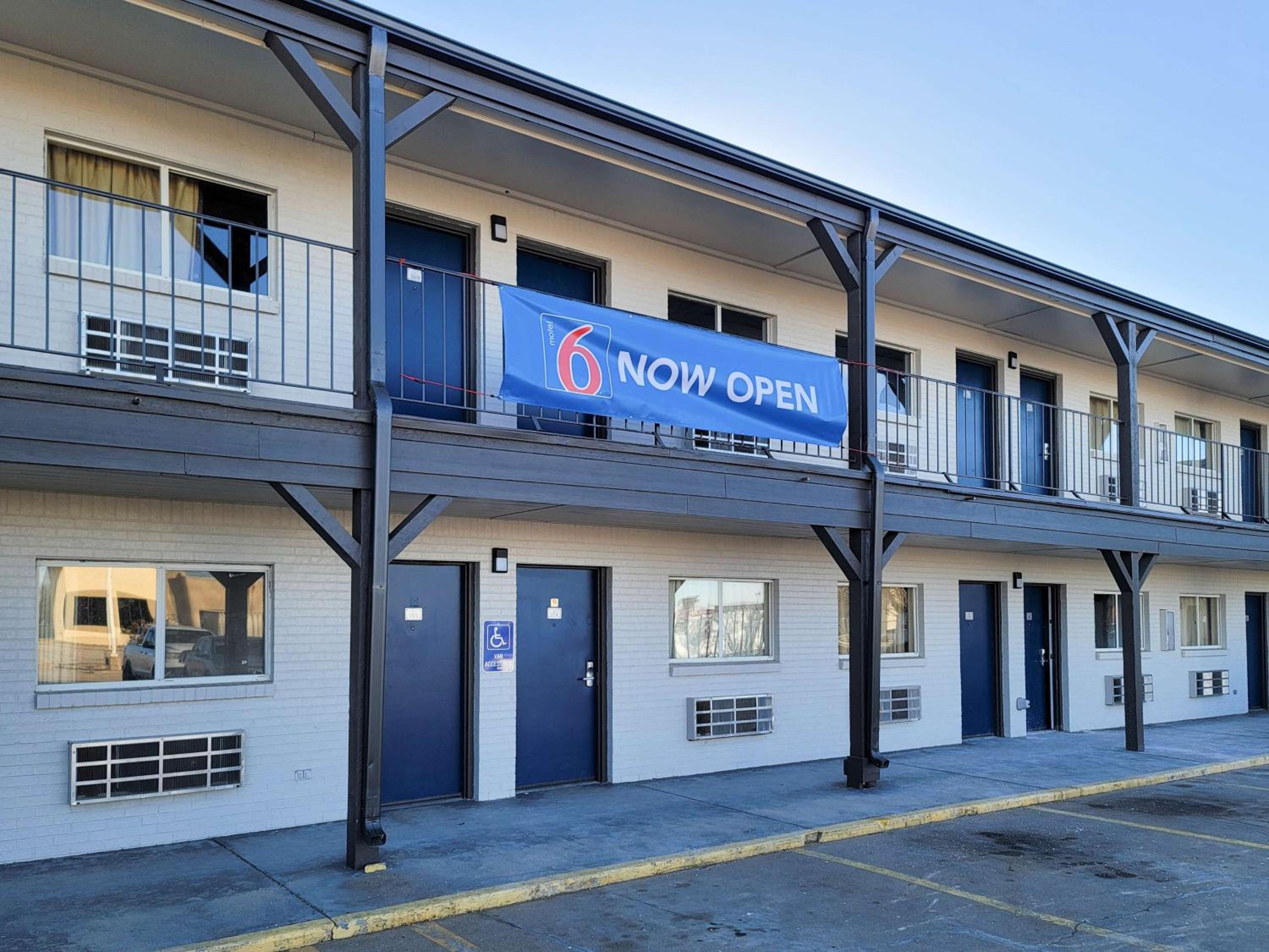 Motel 6 Wichita KS South I35 view 2