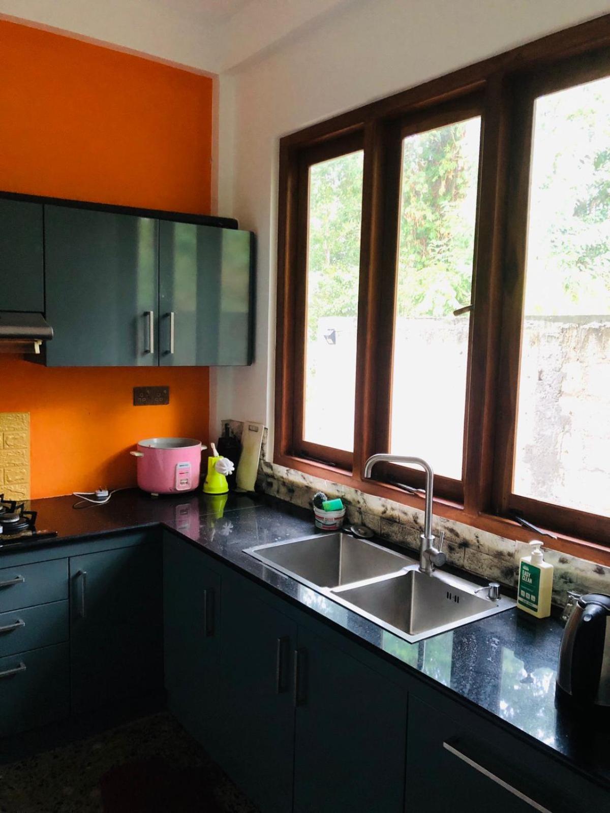 White Villa 19A Homestay