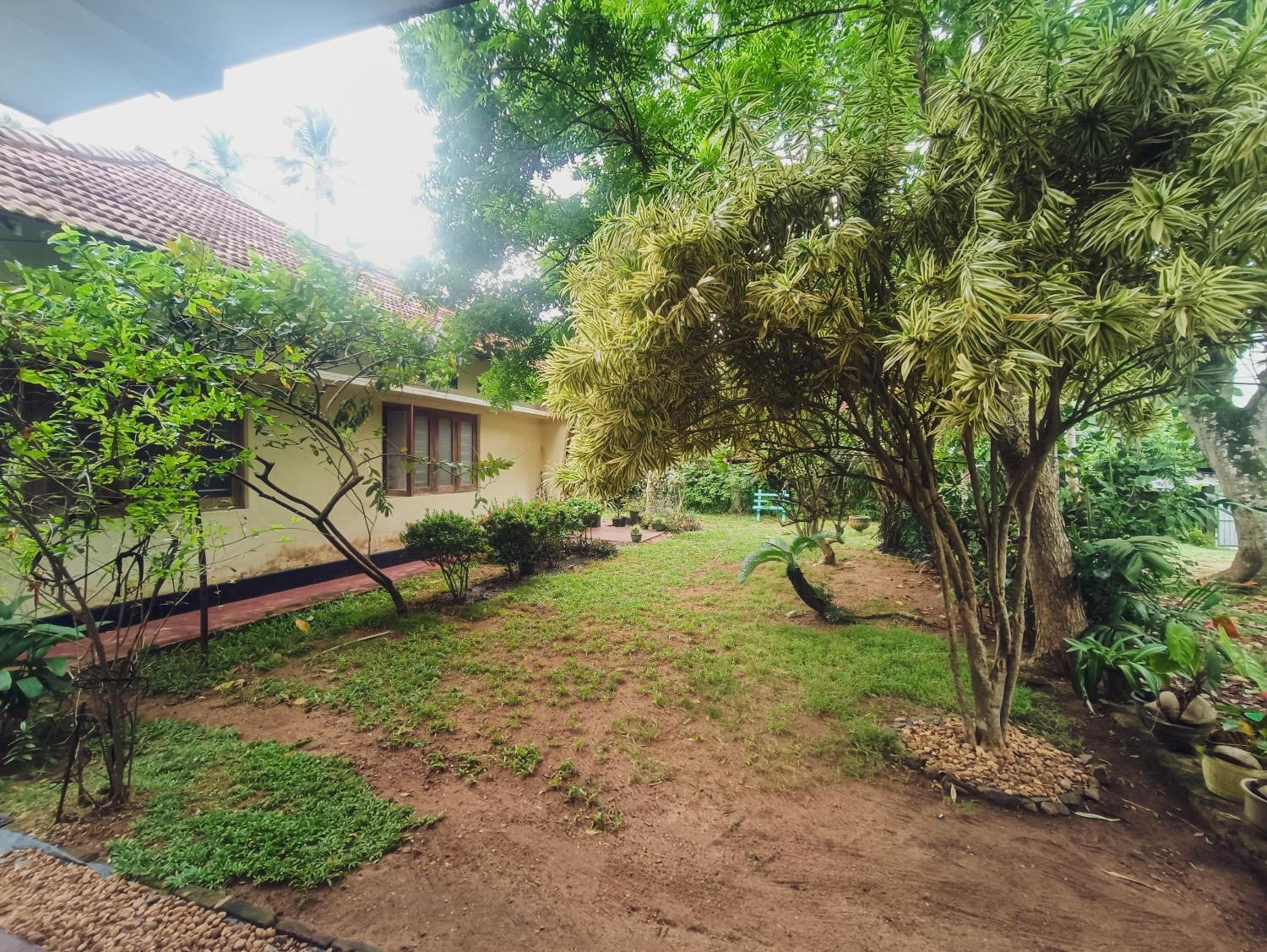 Acmi Villa