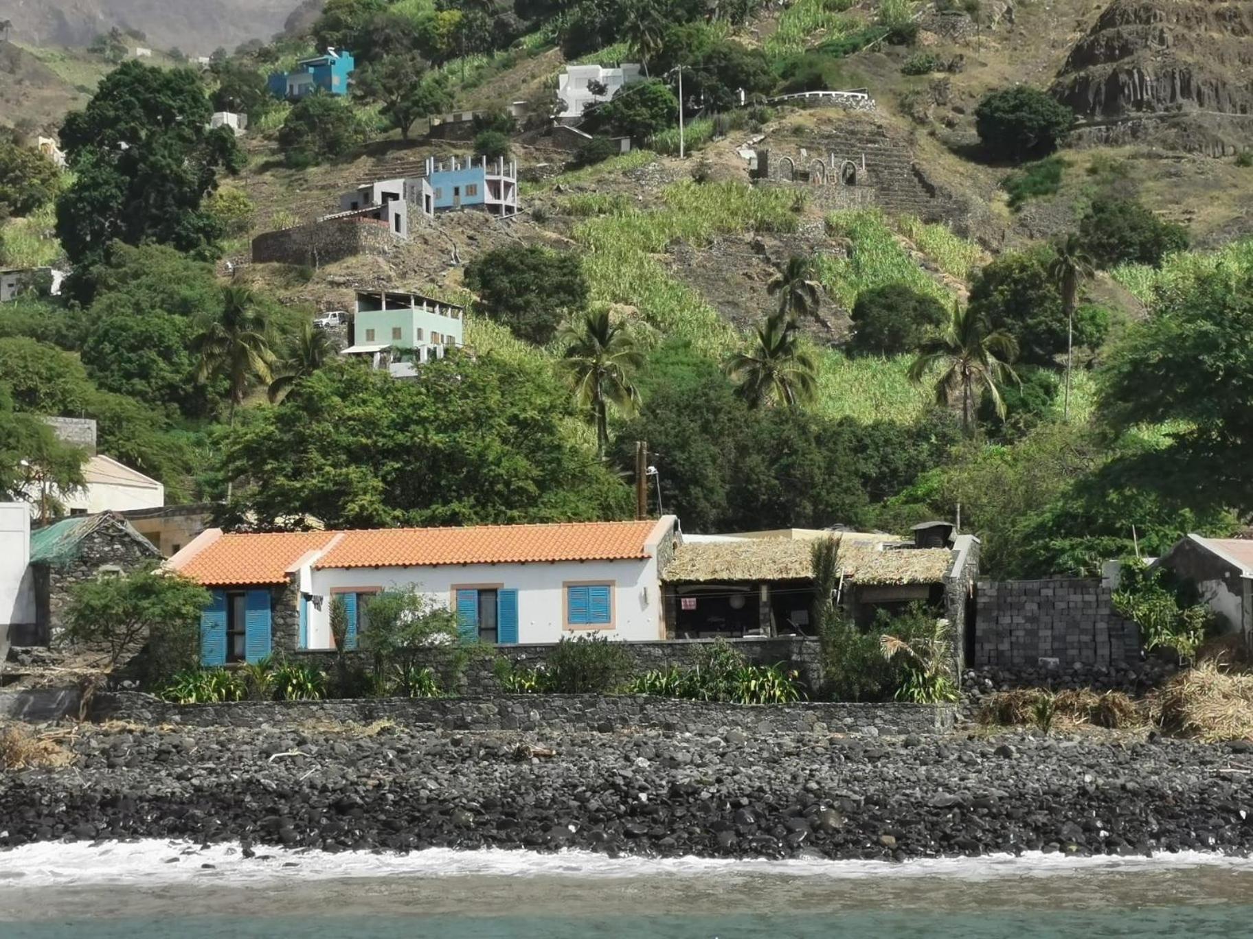 Casa Praia Tarrafal de Monte Trigo