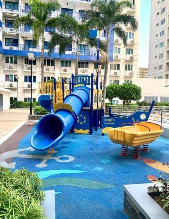 Ranj Staycation @ Sea Residences Pasay