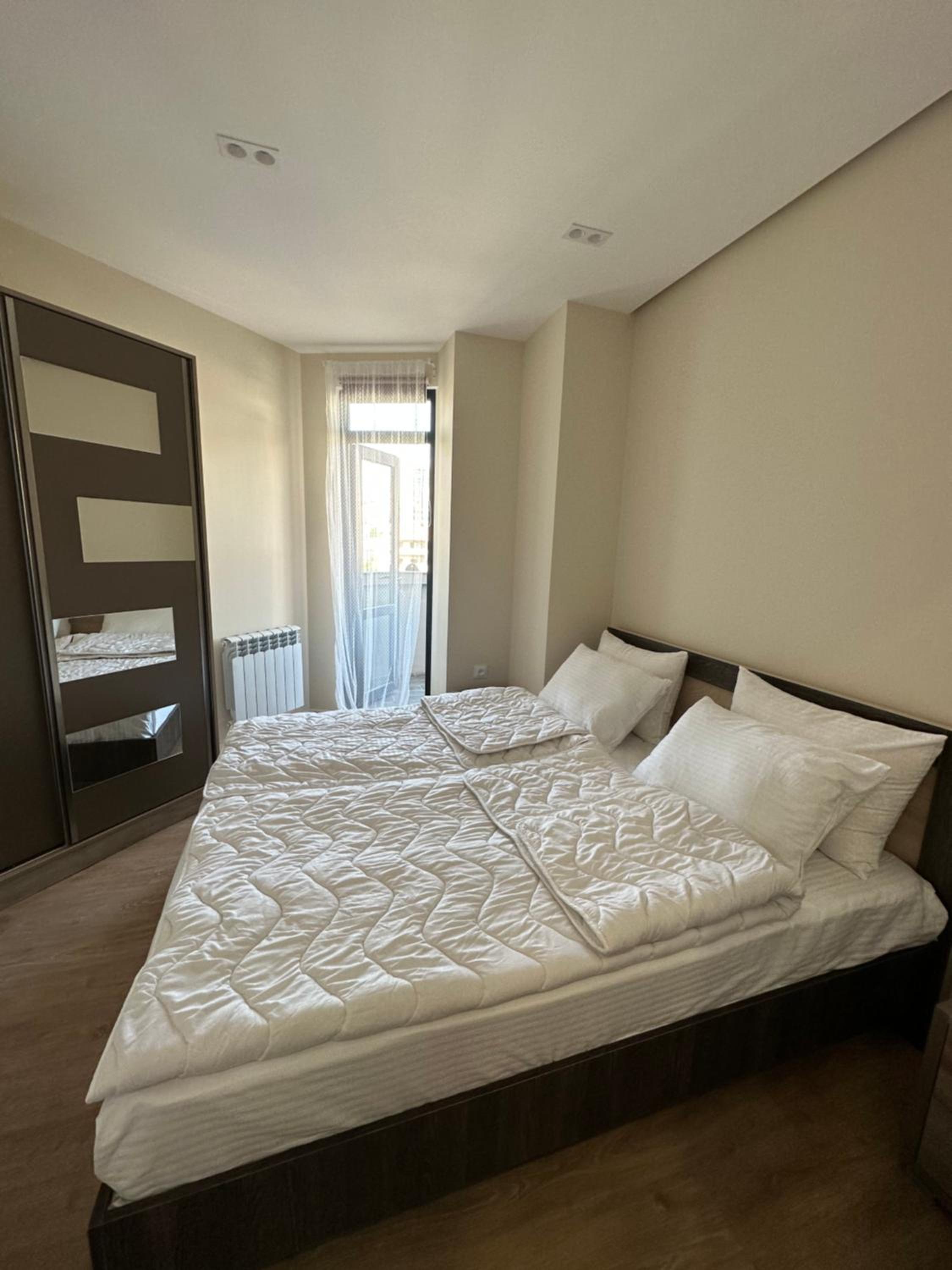 Monument apartment