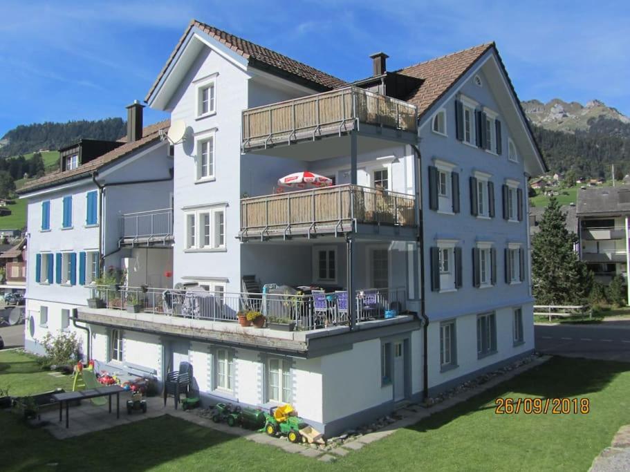 Dachwohnung Zentrum Unterwasser