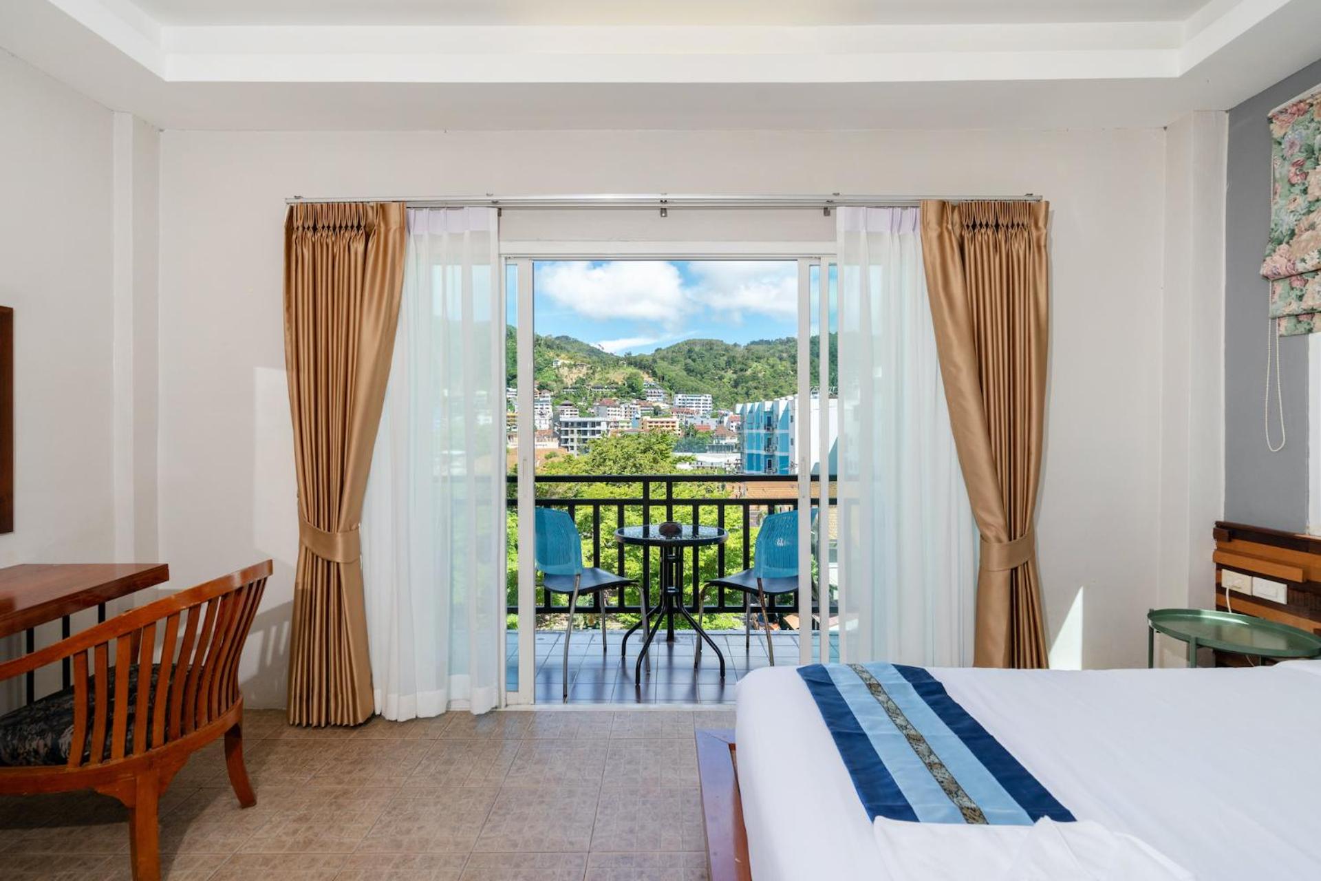 SawasdeeCiao Patong Guesthouse