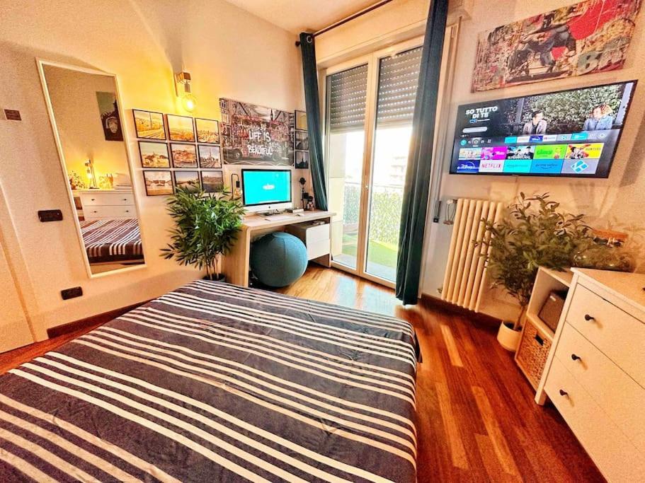 Meizon Business Tower, Imbarco traghetti Sicilia e Sardegna, terrazzo esclusivo, Wi-Fi Super veloce, parcheggio riservato