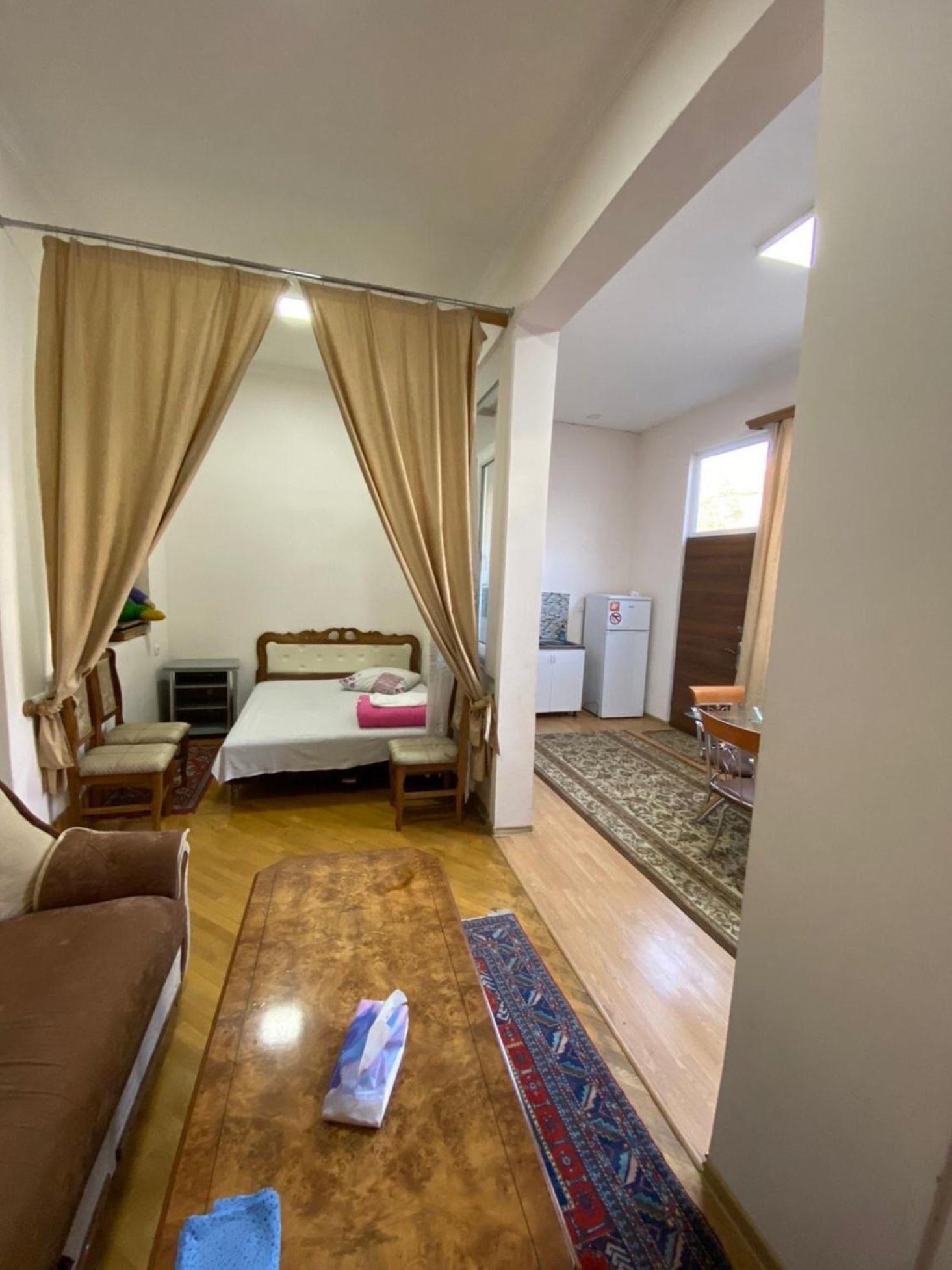 Comfort House City Center with Pool