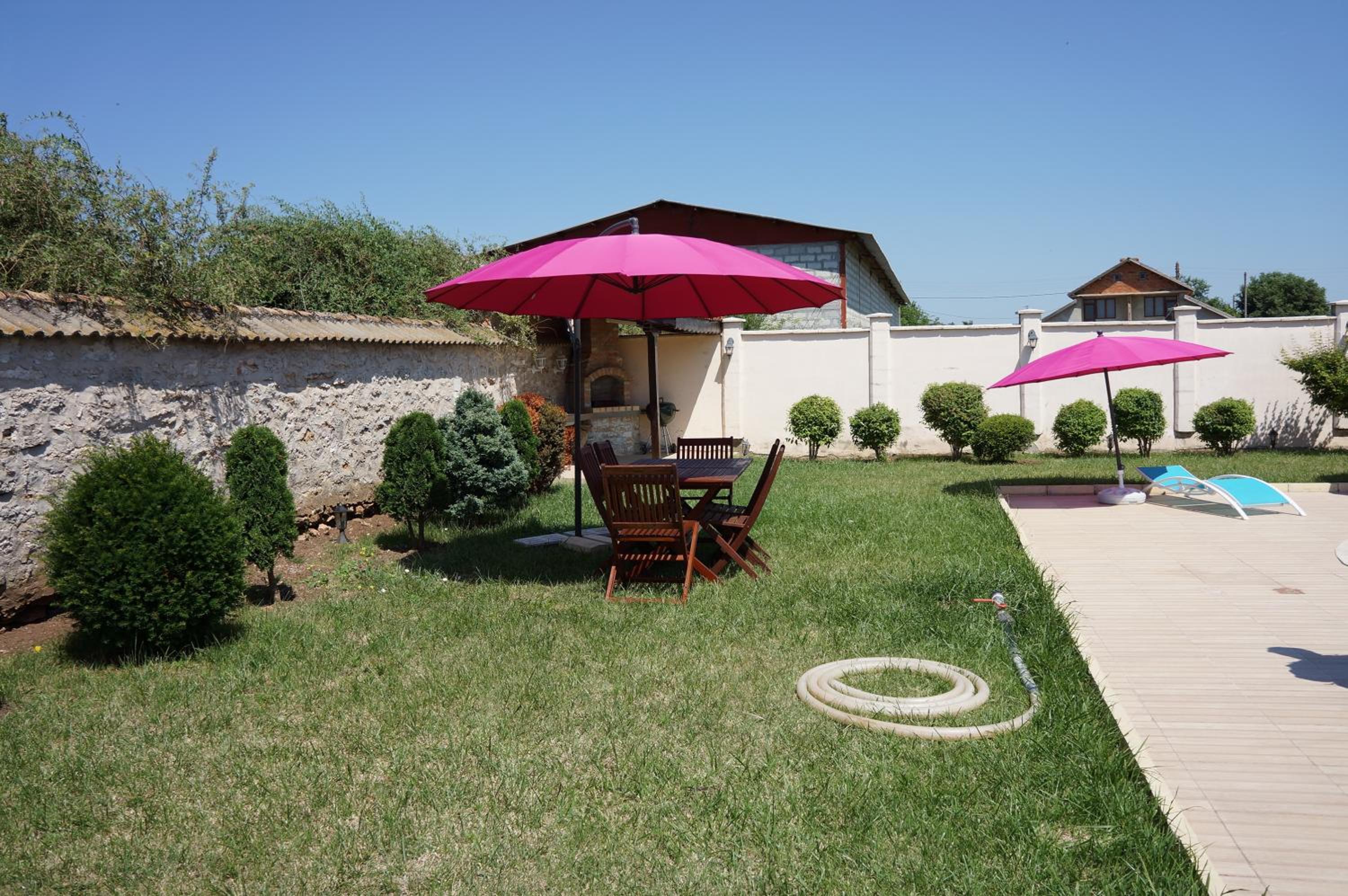 Guest House Golden Flake 4km from Bolata beach