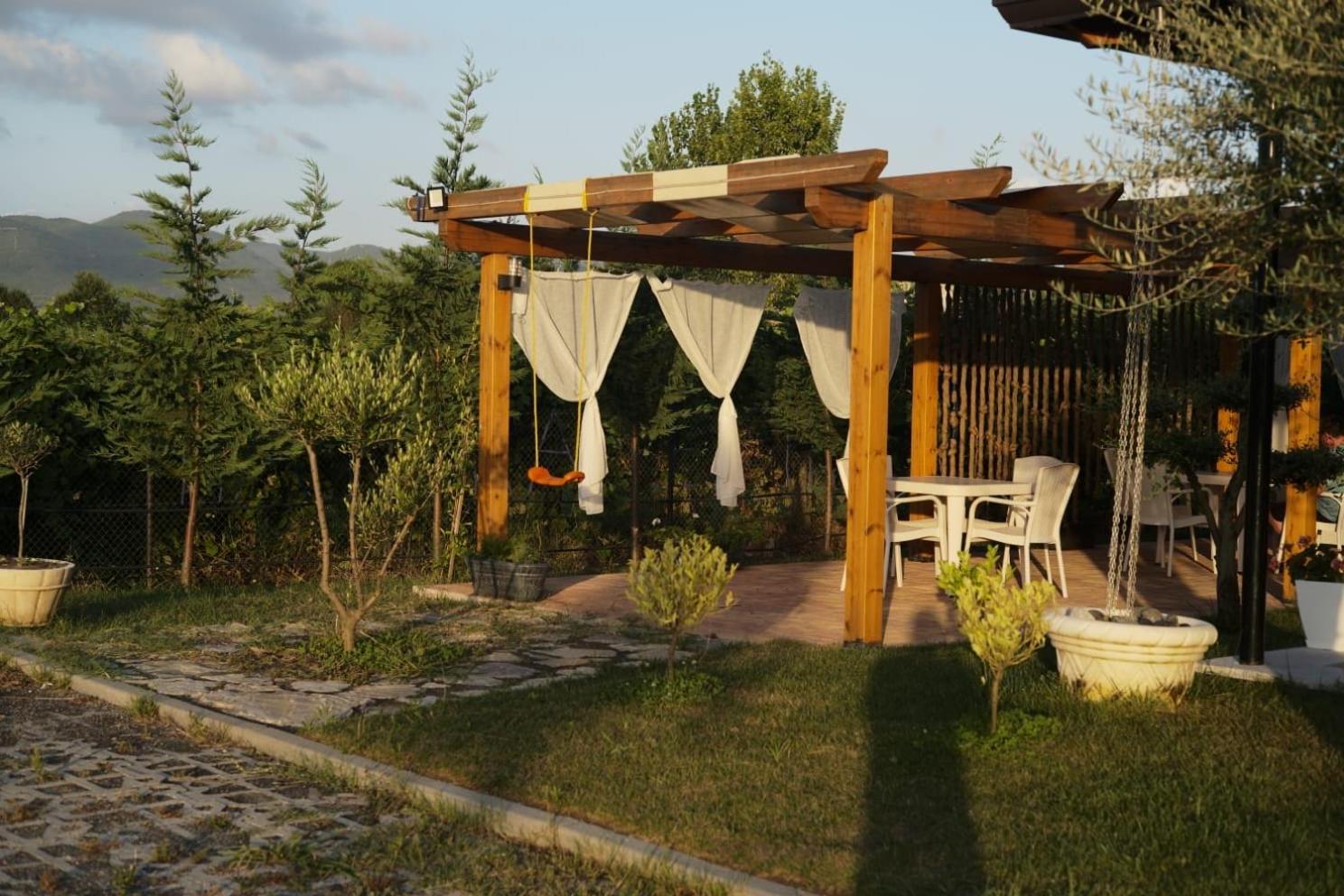 Natyra e Ishullit -Resort-