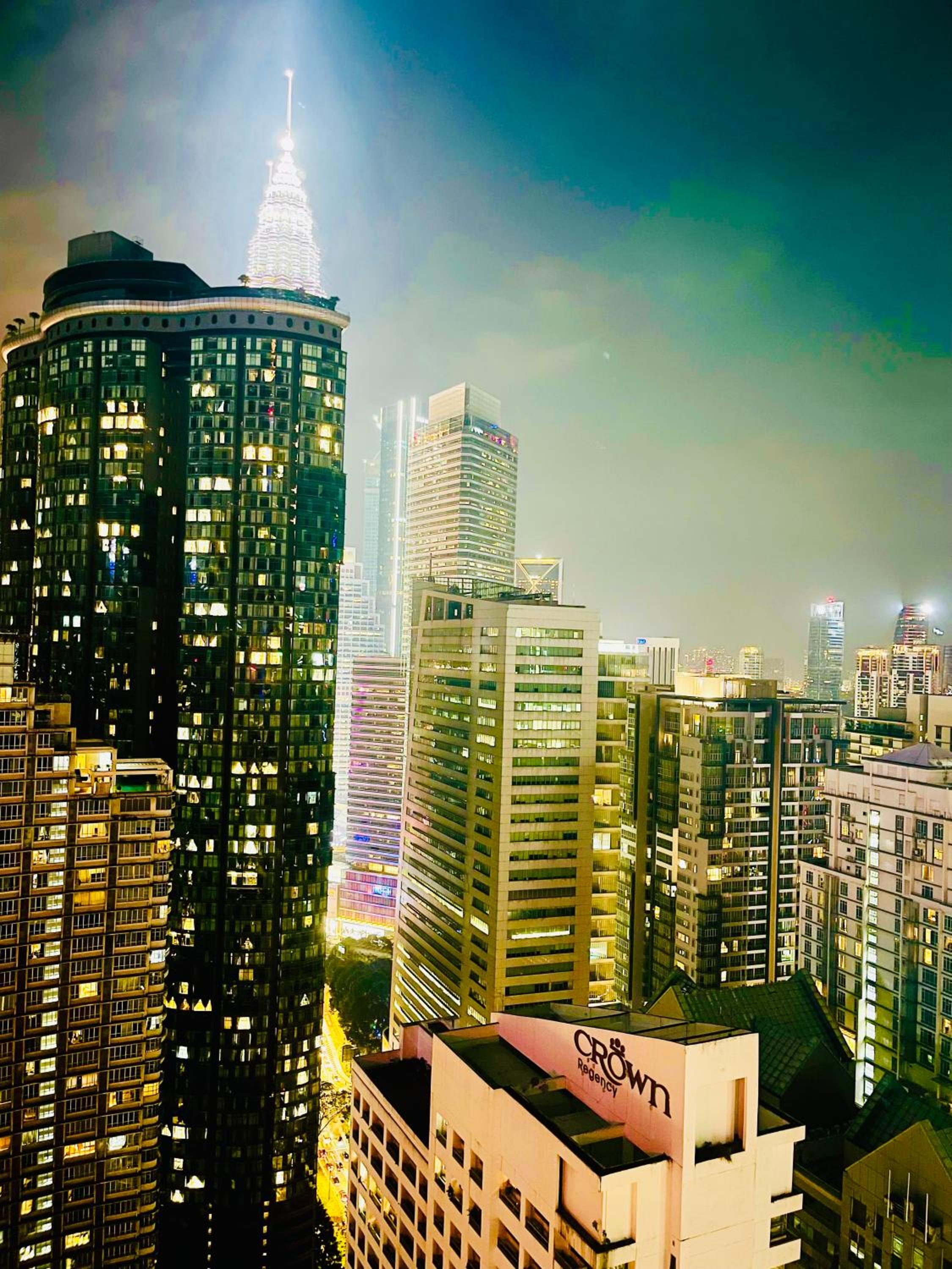 Vortex suites klcc by Yashrib
