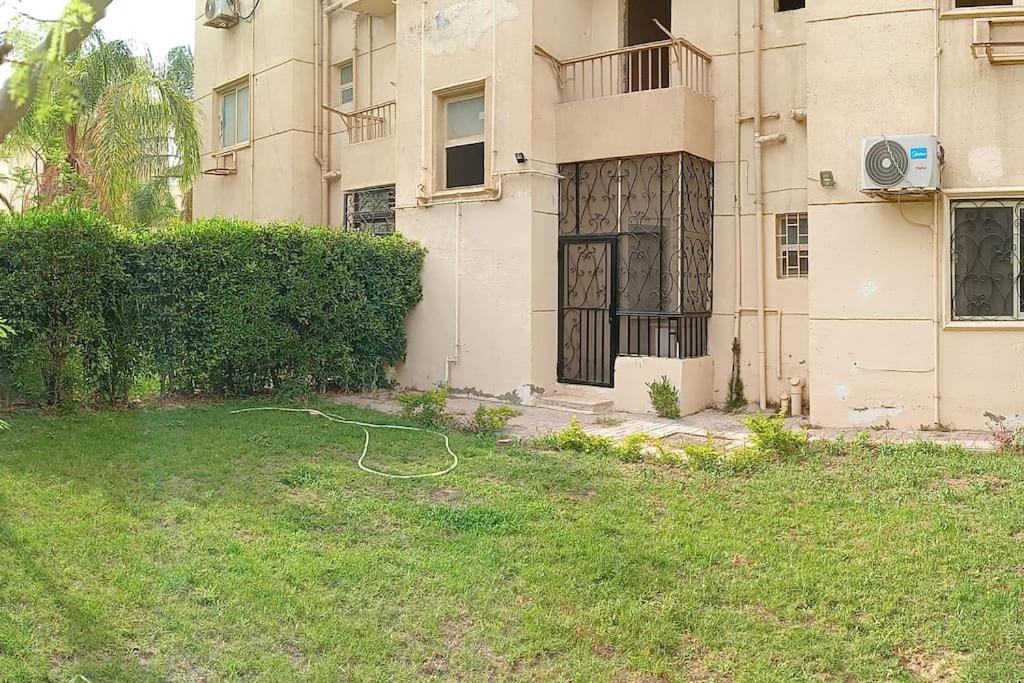 Luxury King Bed with garden-Zayed Families only