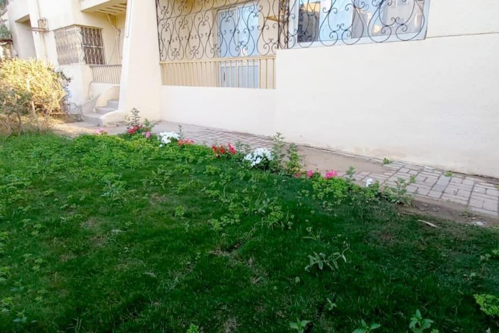 Luxury King Bed with garden-Zayed Families only