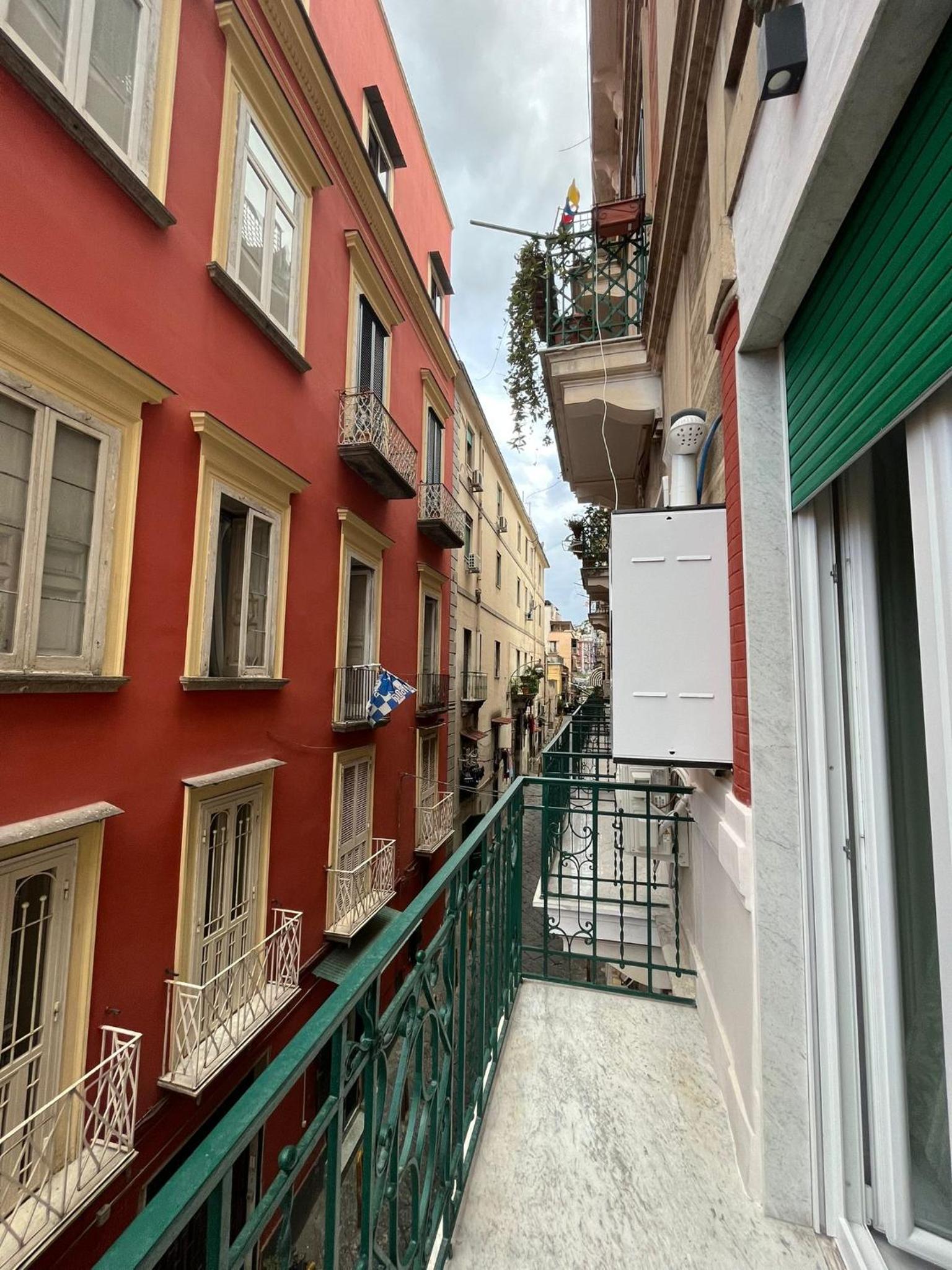 Neve Al Sole Suites Napoli Centro