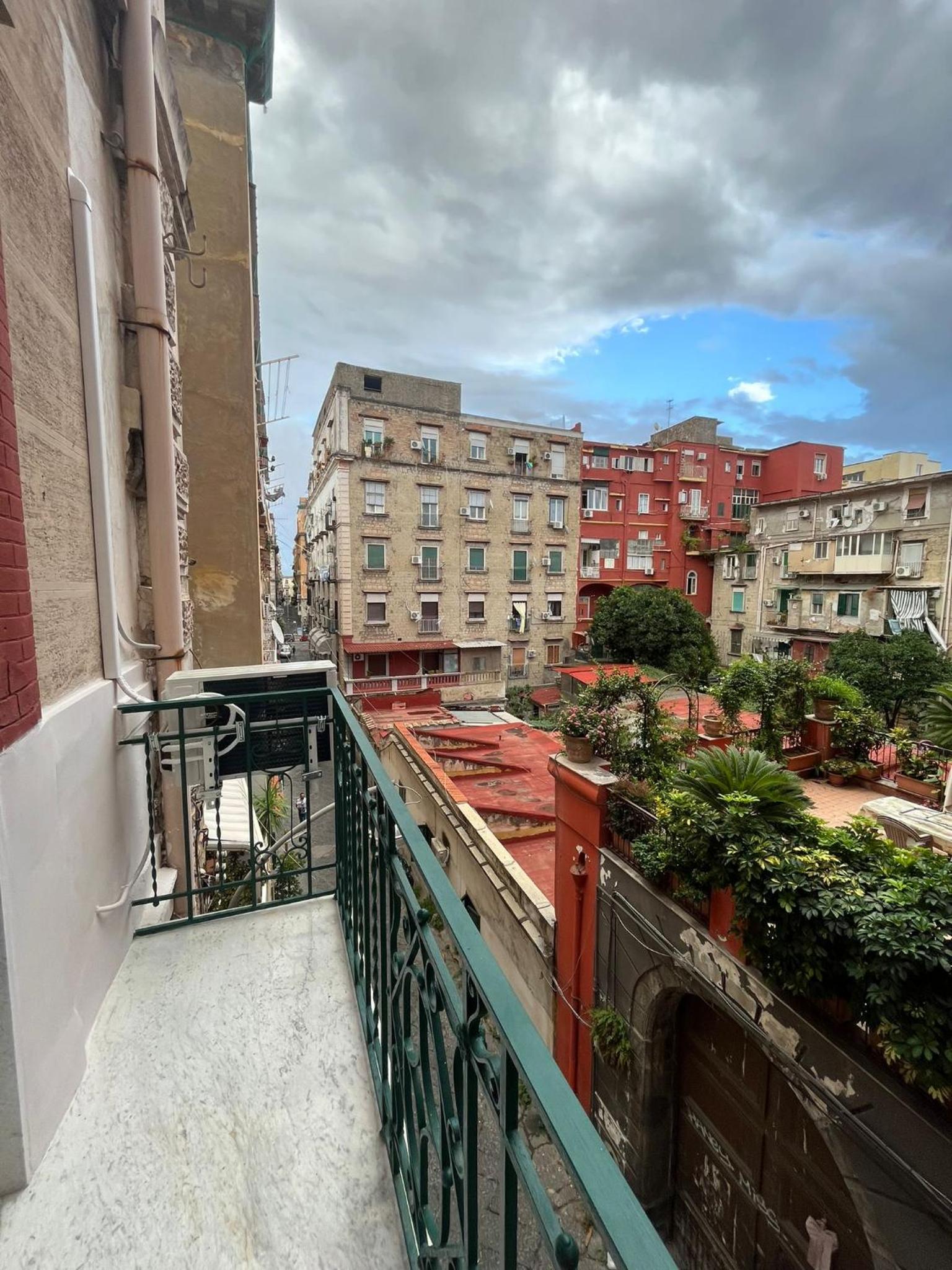 Neve Al Sole Suites Napoli Centro