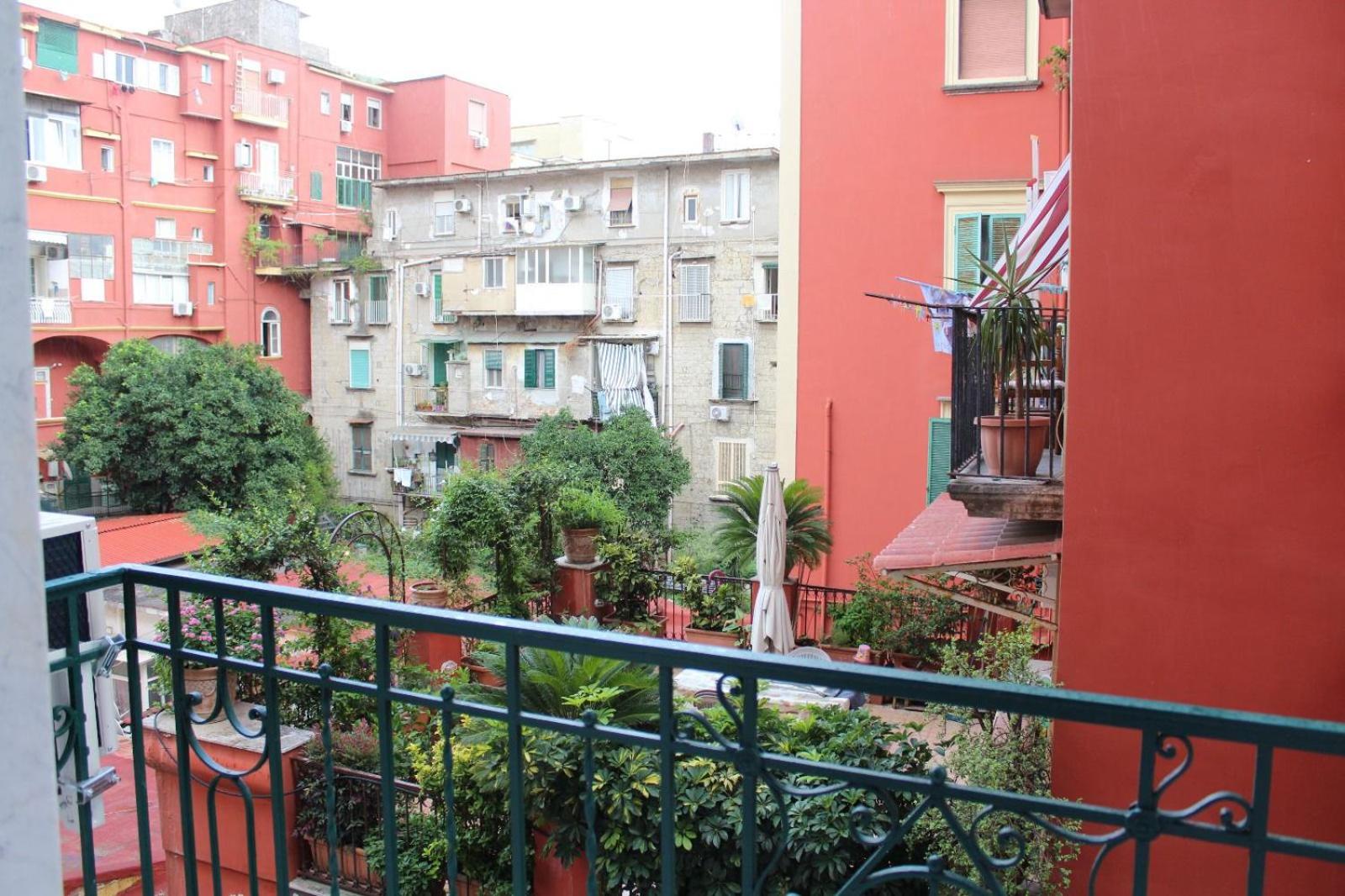 Neve Al Sole Suites Napoli Centro