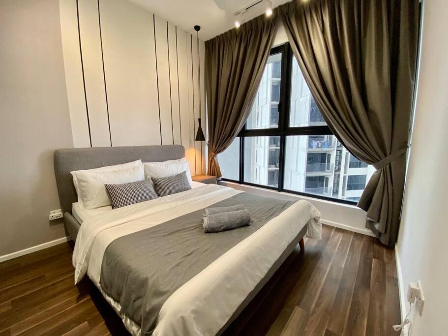 Stylish Nordic Suite, Pool View, GEO Bukit Rimau, Kota Kemuning photo 2