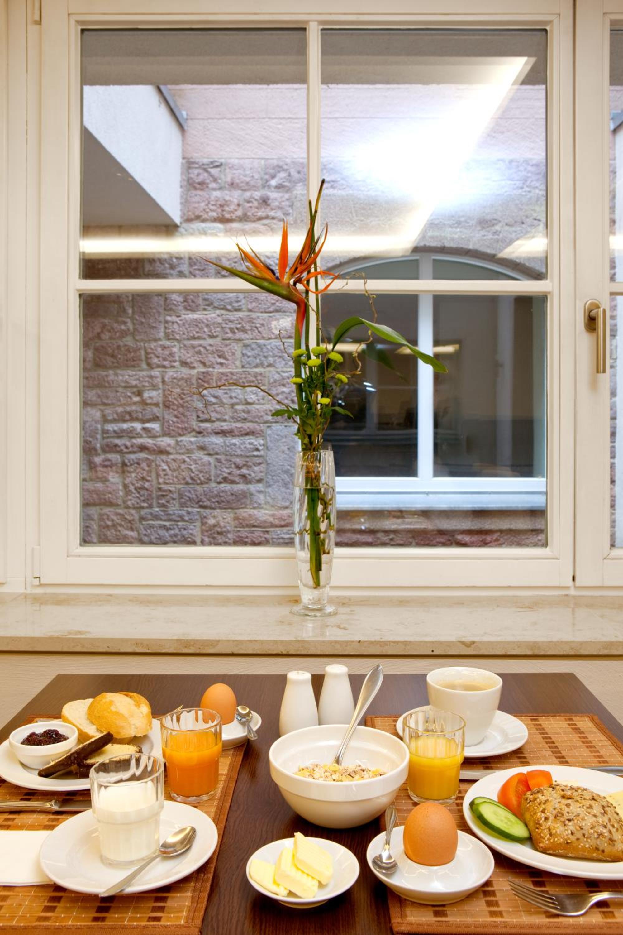 LIKESTAY Premium Baden-Baden - ehemals Batschari Palais — photo 34