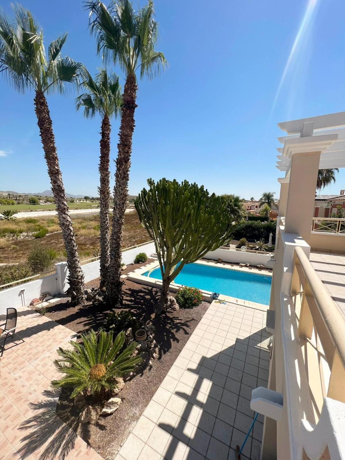 Villa Hermosa with a private pool