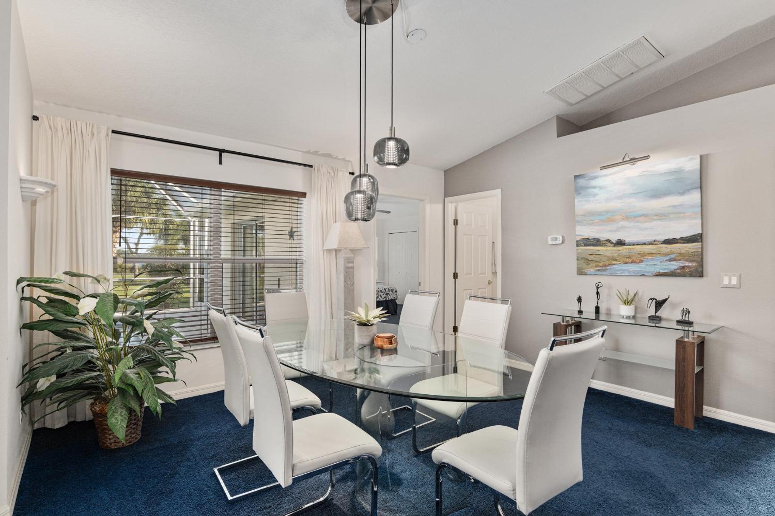 Triple En-Suite Pool Retreat - All Master Bedrooms view 4