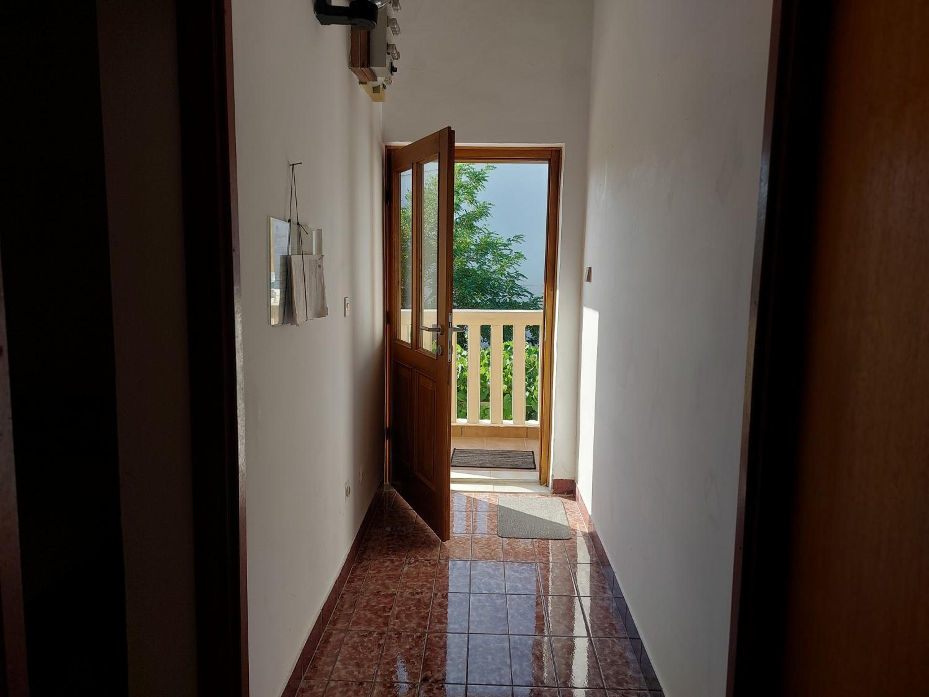 Iva apartment 50m from see (7person) view 5