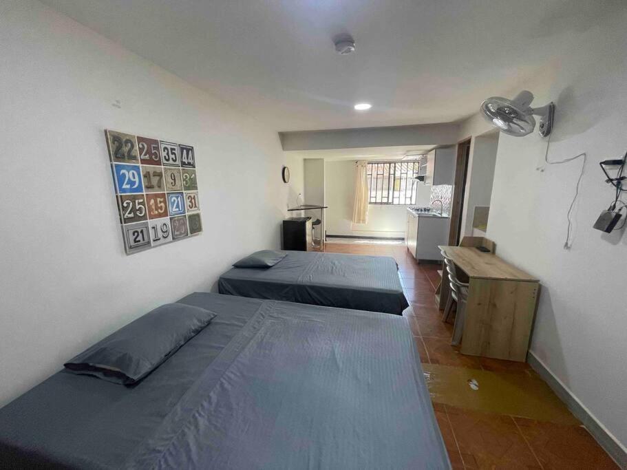 Apartamento de 2 camas al lado de Unidad Deportiva de Belén y a 10 minutos de Plaza Mayor (#5)