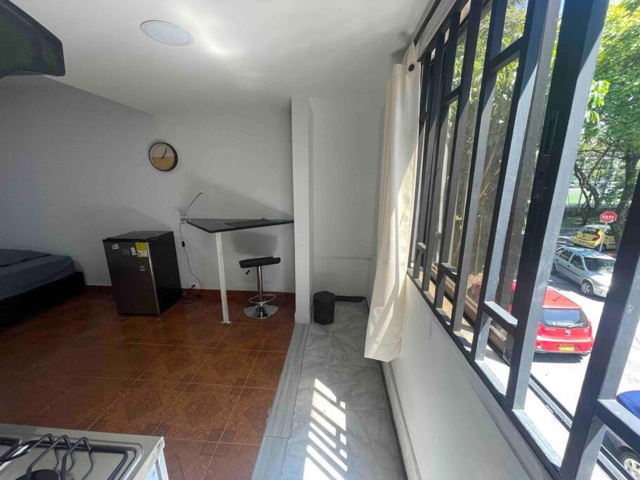 Apartamento de 2 camas al lado de Unidad Deportiva de Belén y a 10 minutos de Plaza Mayor (#5)