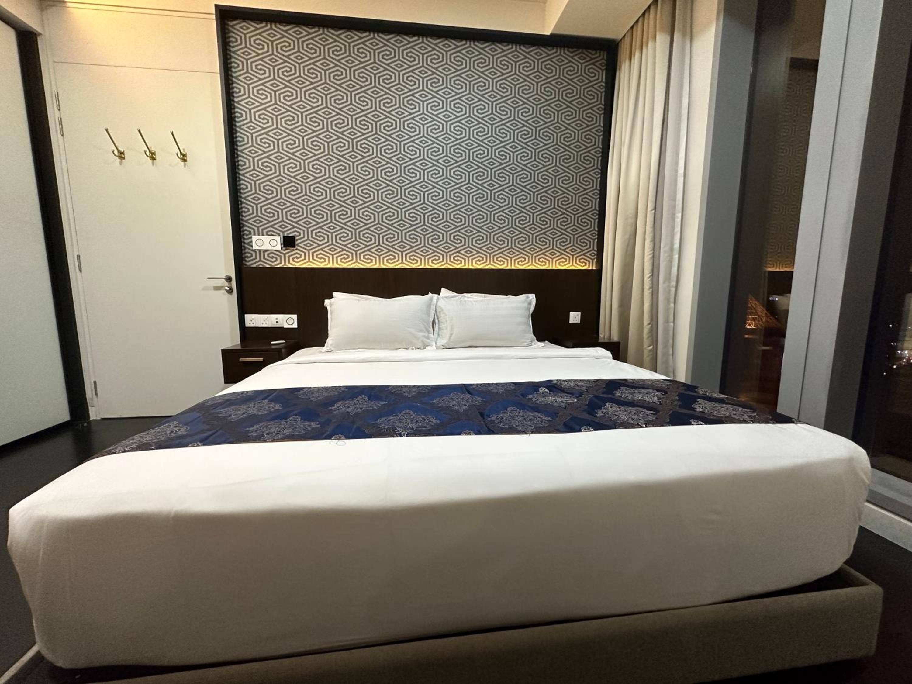 Tropicana The Residence Klcc By Sky World