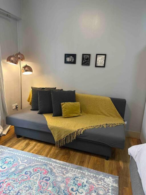 CENTRAL Ground Floor Studio