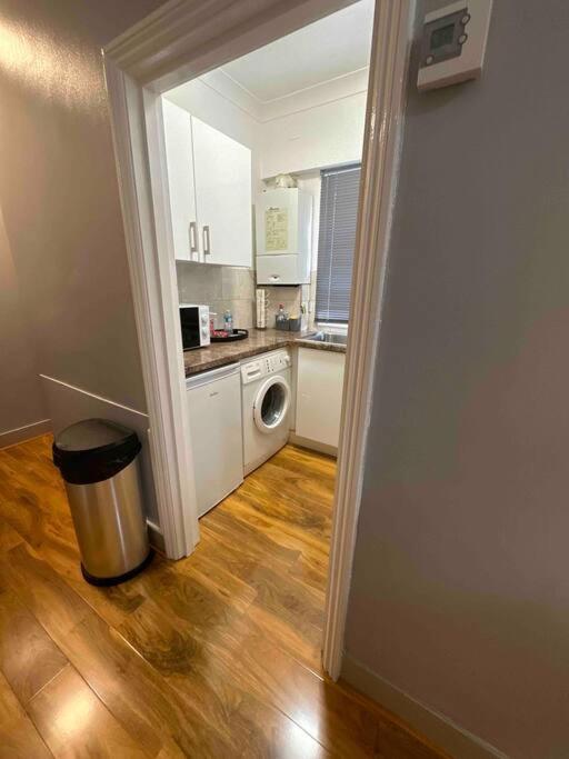 CENTRAL Ground Floor Studio