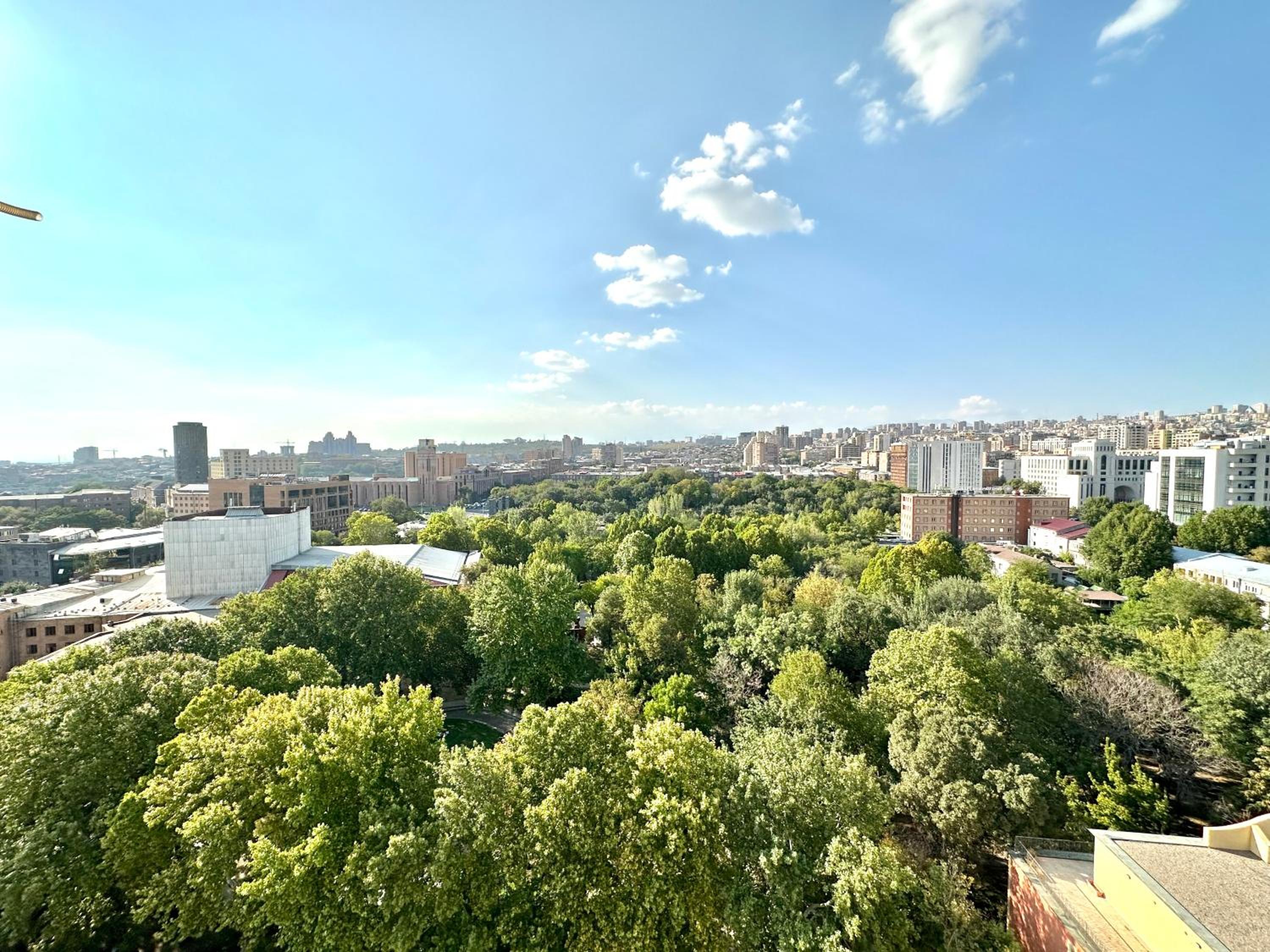 Khorenatsi apartments