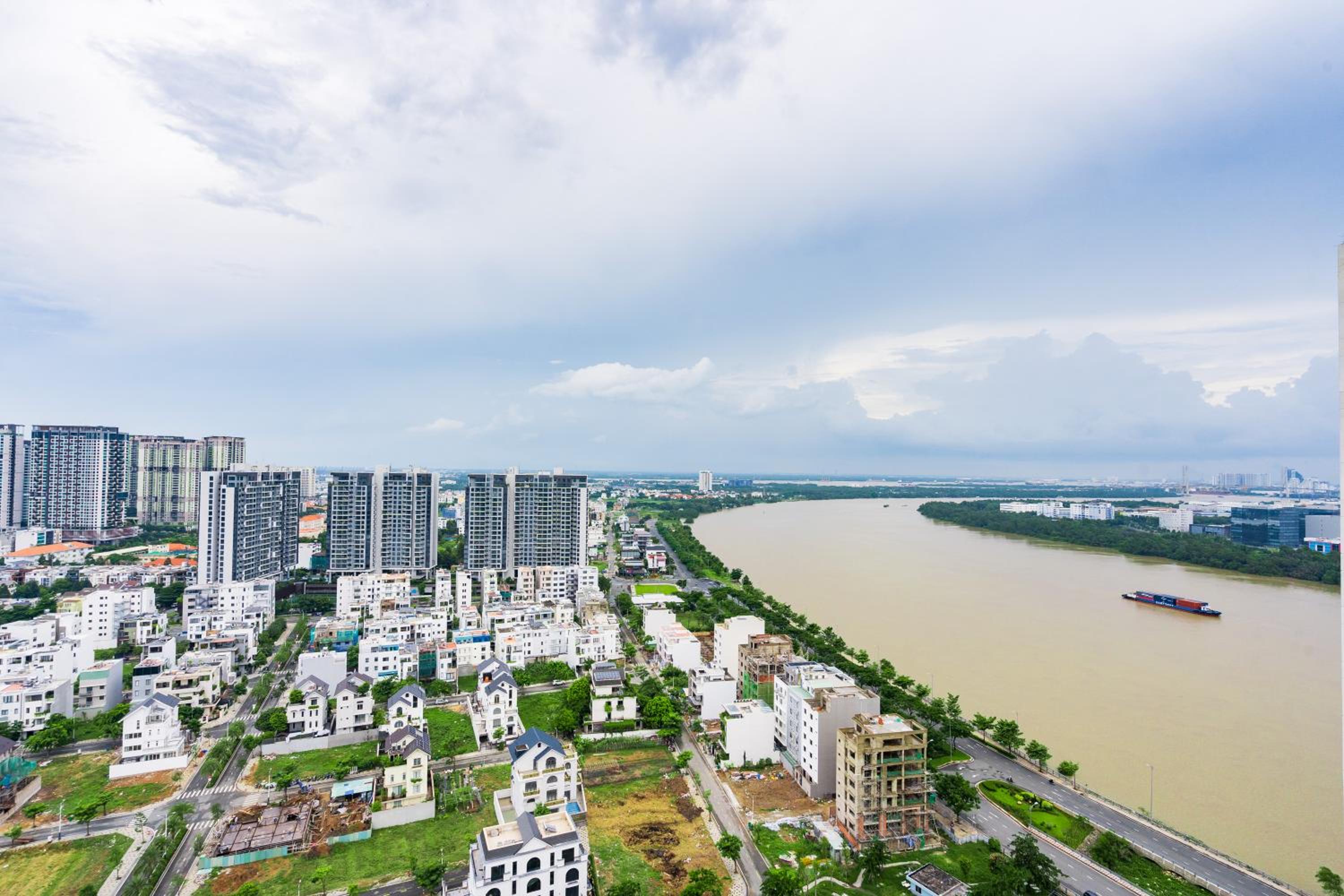 Diamond Island Highfloor RiverView 8min to D1