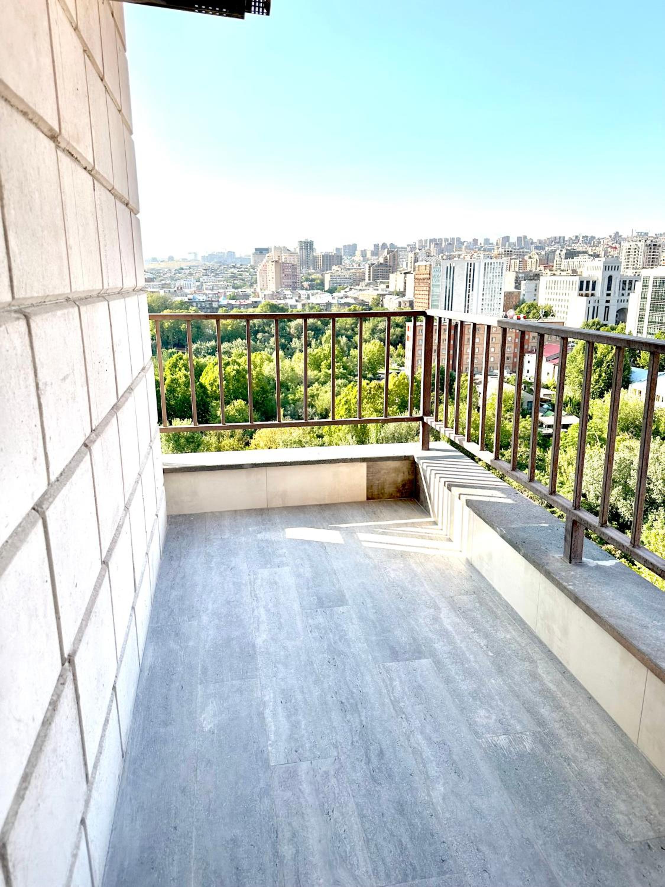 Khorenatsi apartments