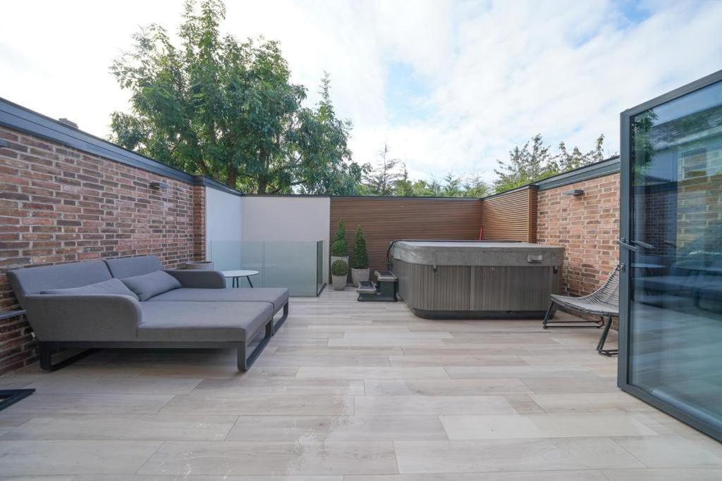 Town House in Leamington Spa view 3