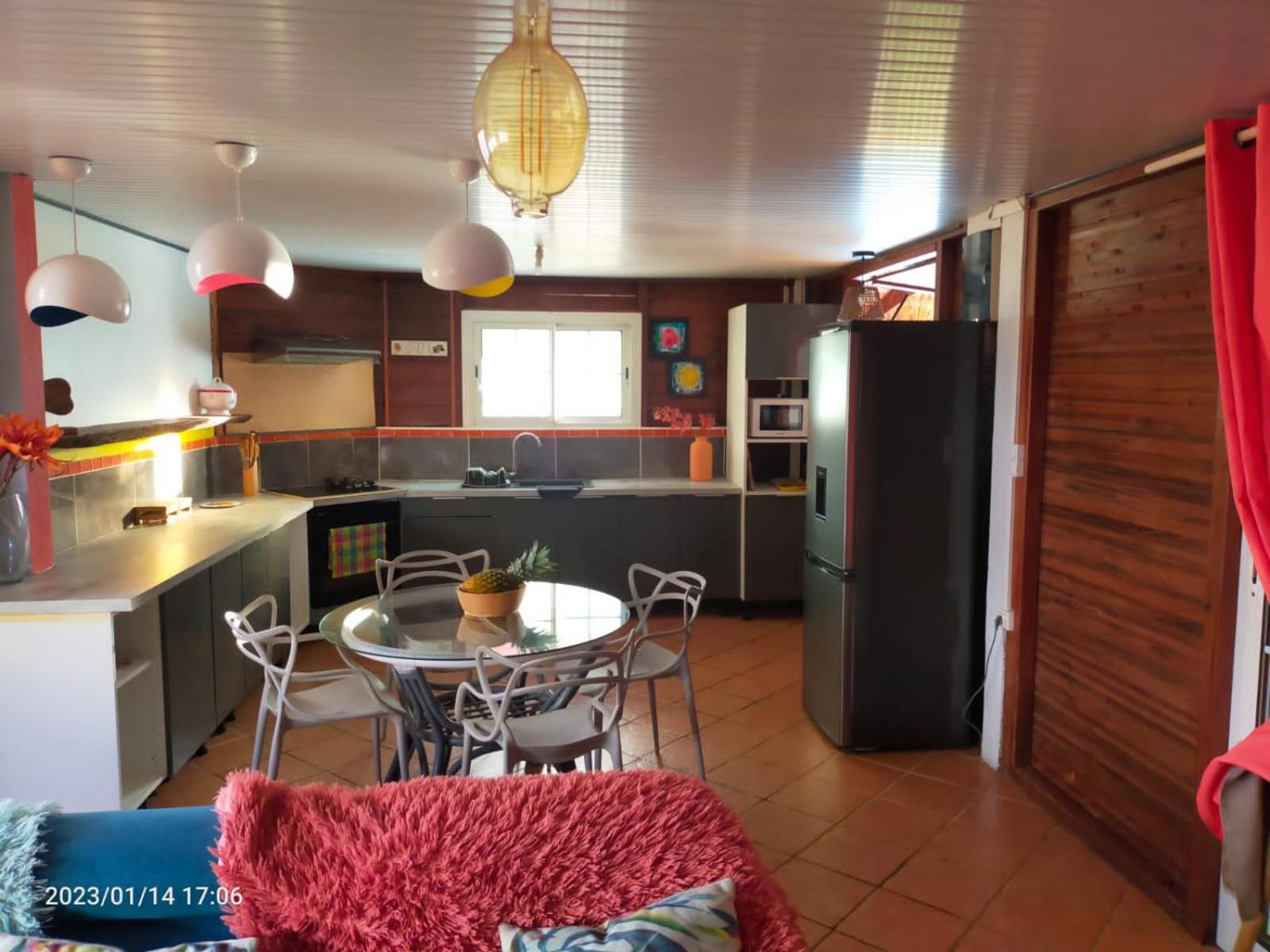 Douceur des Hauteurs bas de villa, piscine privée view 3
