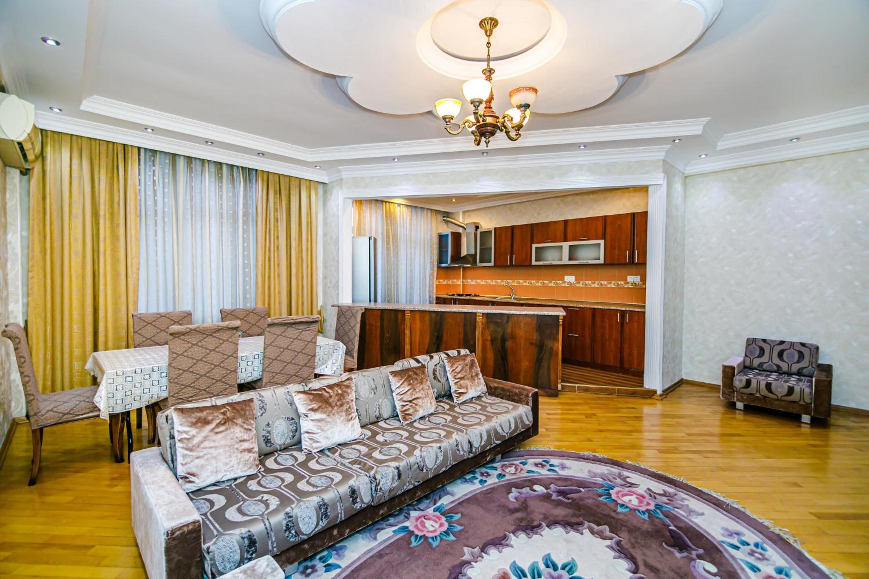 Deluxe Apartment 142