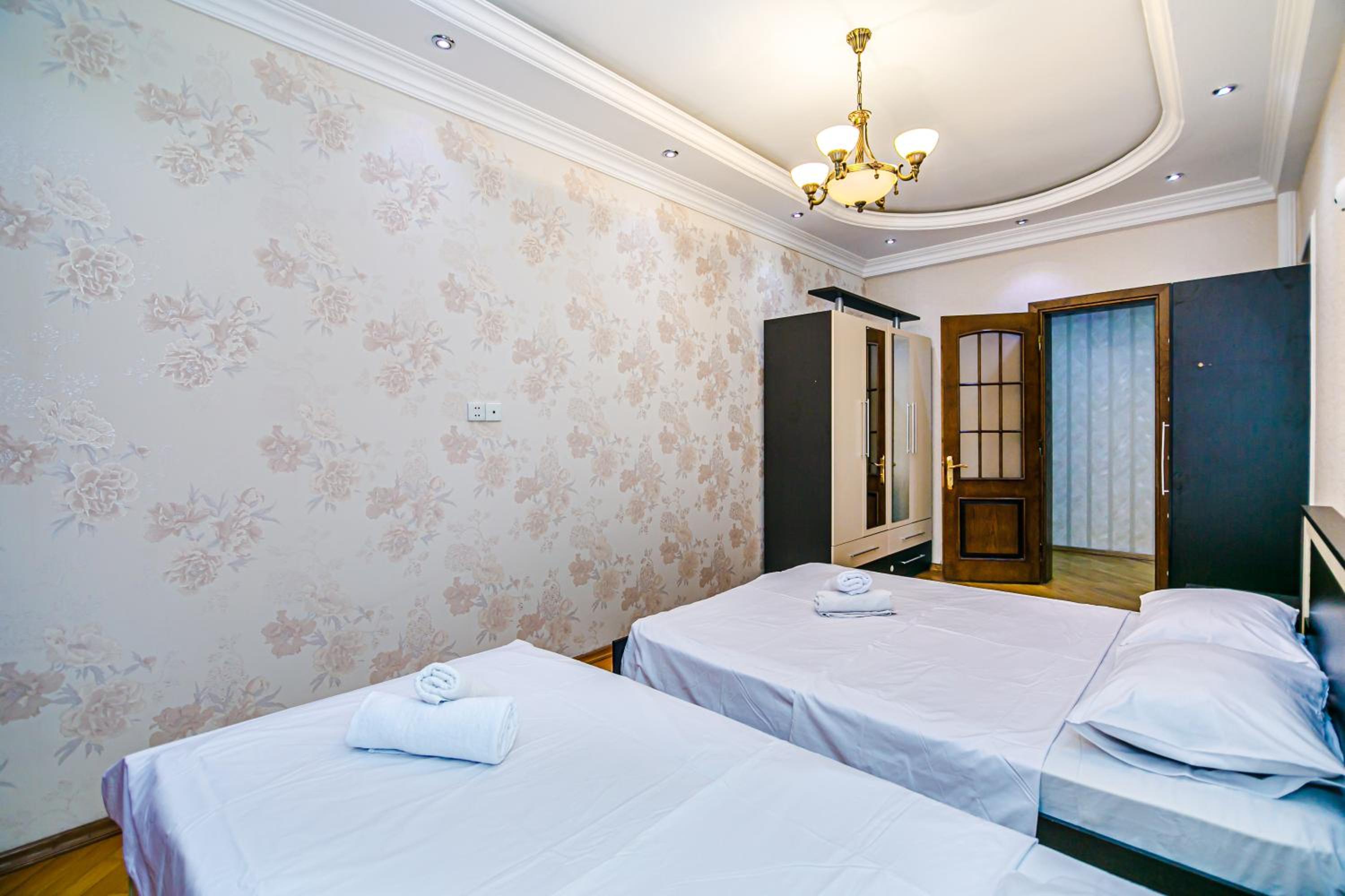 Deluxe Apartment 142