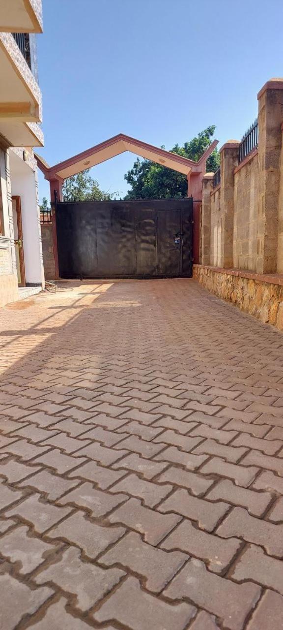 Gated Modern furnished 1BHK APT