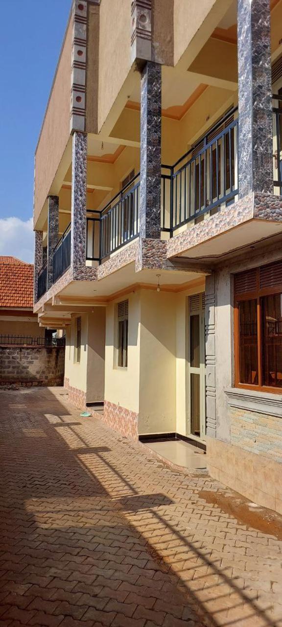 Gated Modern furnished 1BHK APT