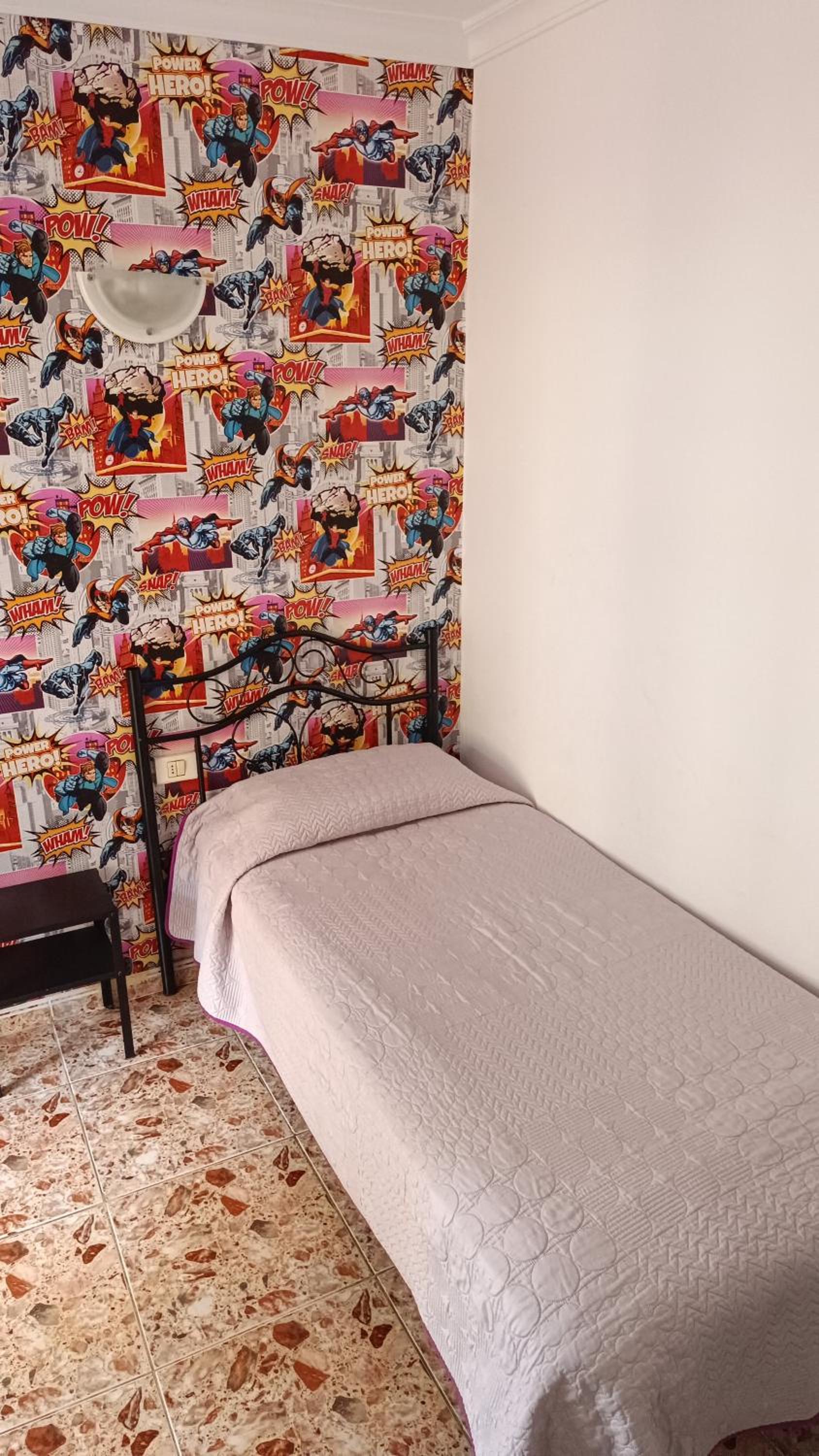 Alcaravaneras Hostel