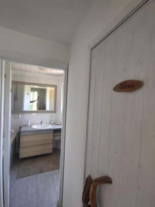 Villa con piscina e sauna nordica view 4