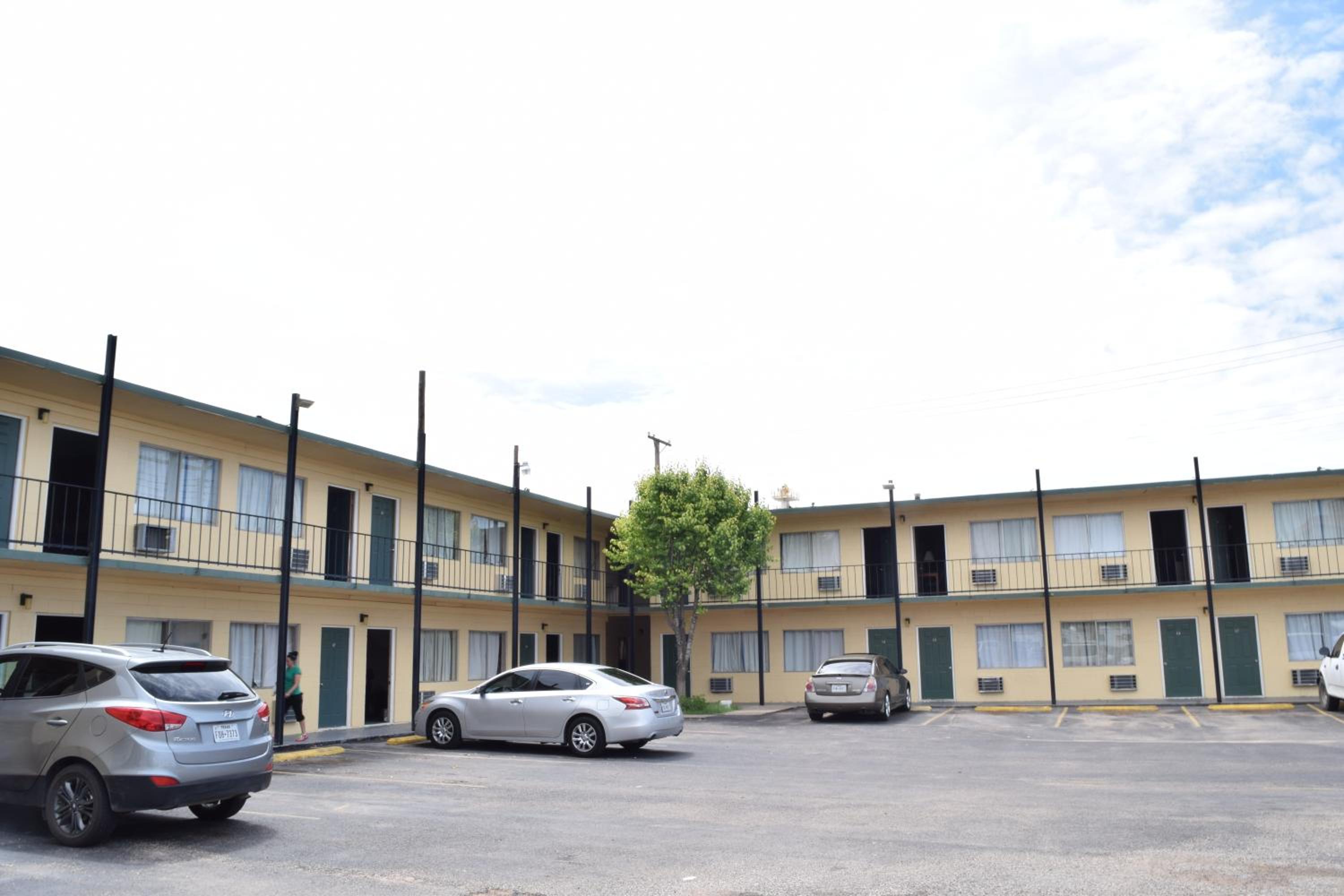 Imperial Motel view 5