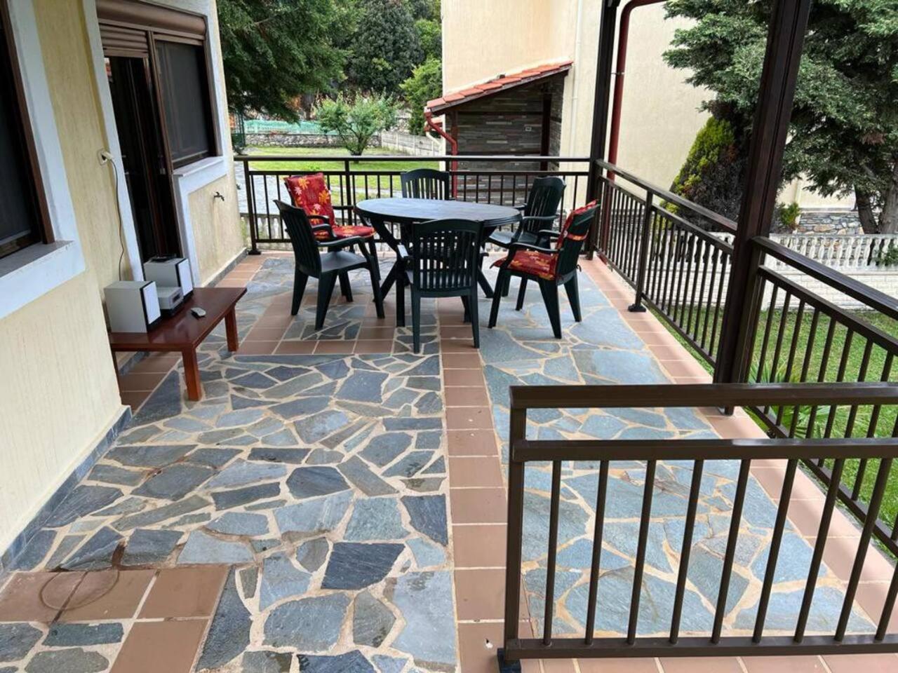 ZEUS Viewpoint Villa: Three floors of beauty view 5