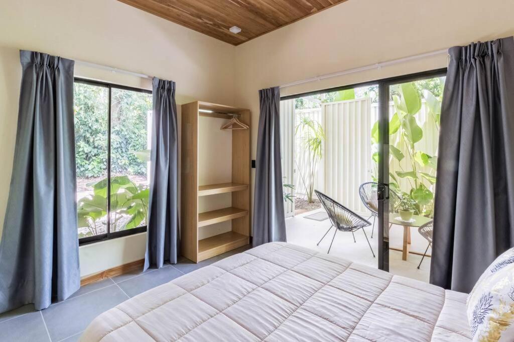 Villas Nish Nash