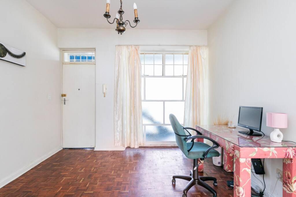 Cozy Vintage Apartment in Illovo