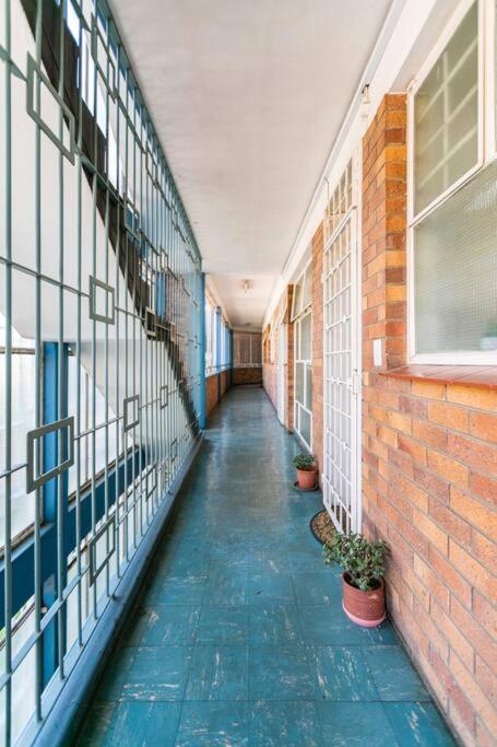 Cozy Vintage Apartment in Illovo